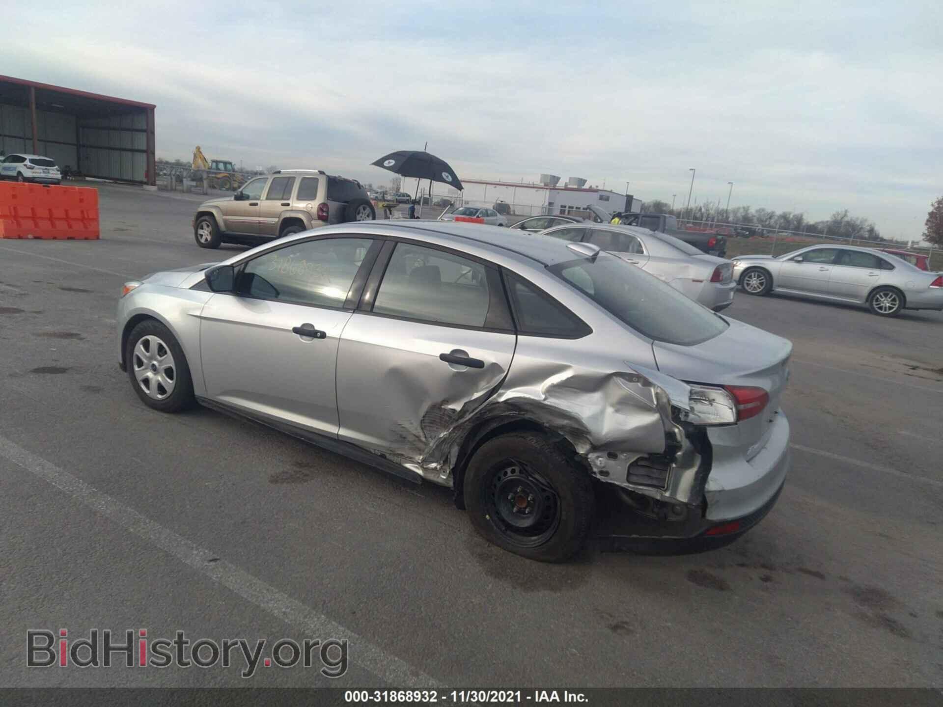 2017 FORD FOCUS - VIN: 1FADP3E29HL302928 - Фото 3