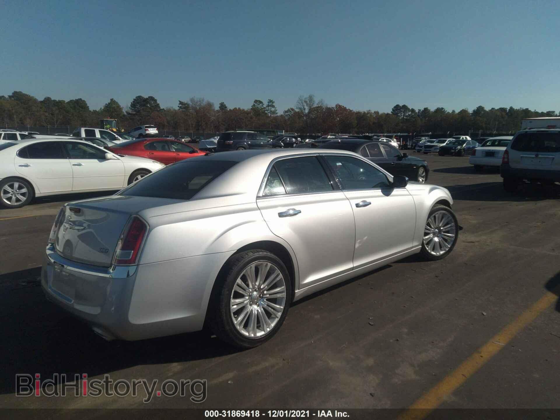 2012 CHRYSLER 300 - VIN: 2C3CCACG2CH238066 - Фото 4