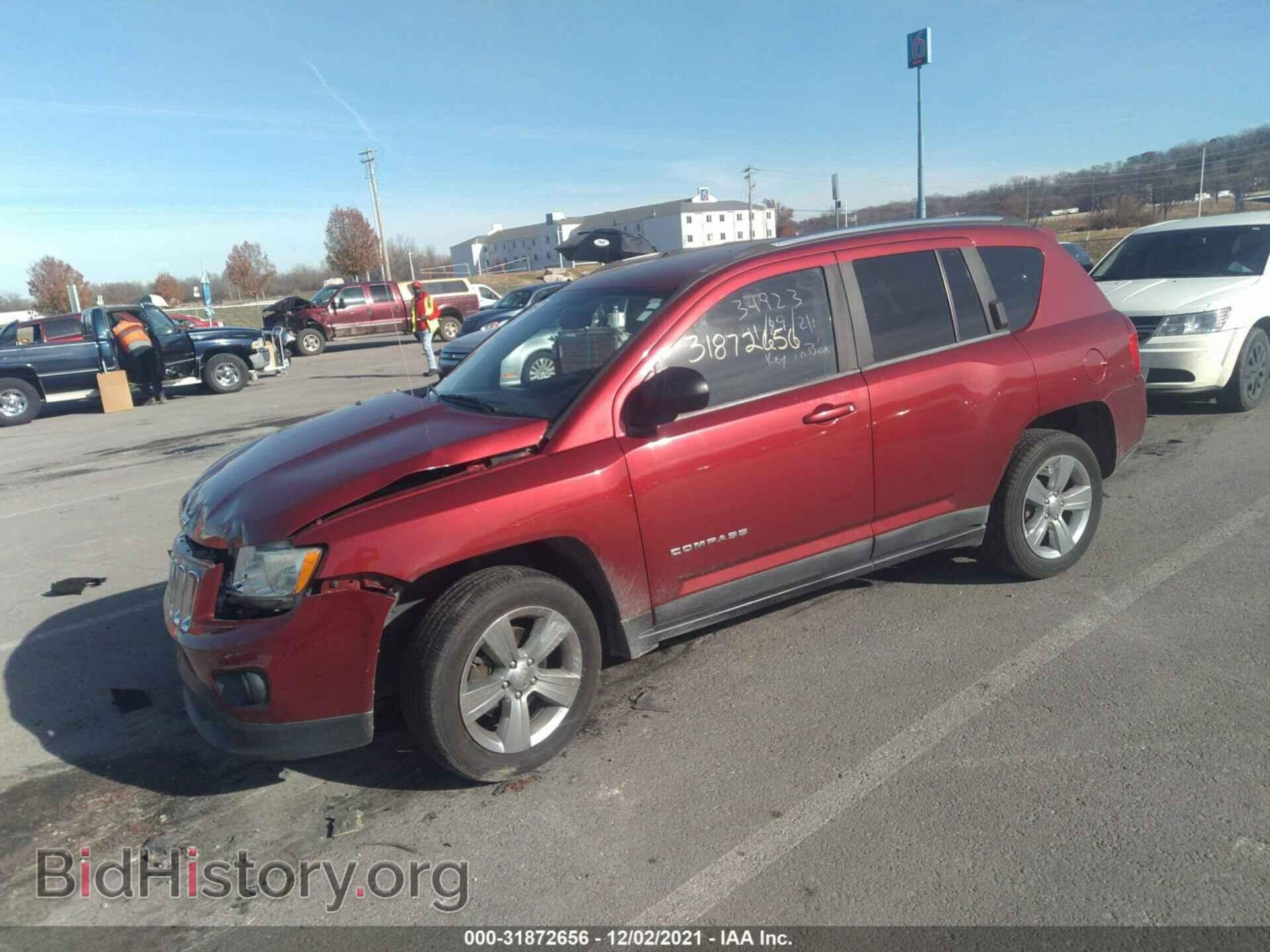 2011 JEEP COMPASS - VIN: 1J4NT1FA1BD171123 - Photo 2