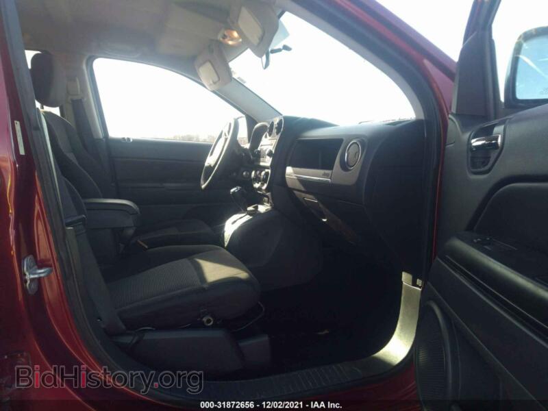 2011 Jeep COMPASS (VIN 1J4NT1FA1BD171123) — photo 5 of 10
