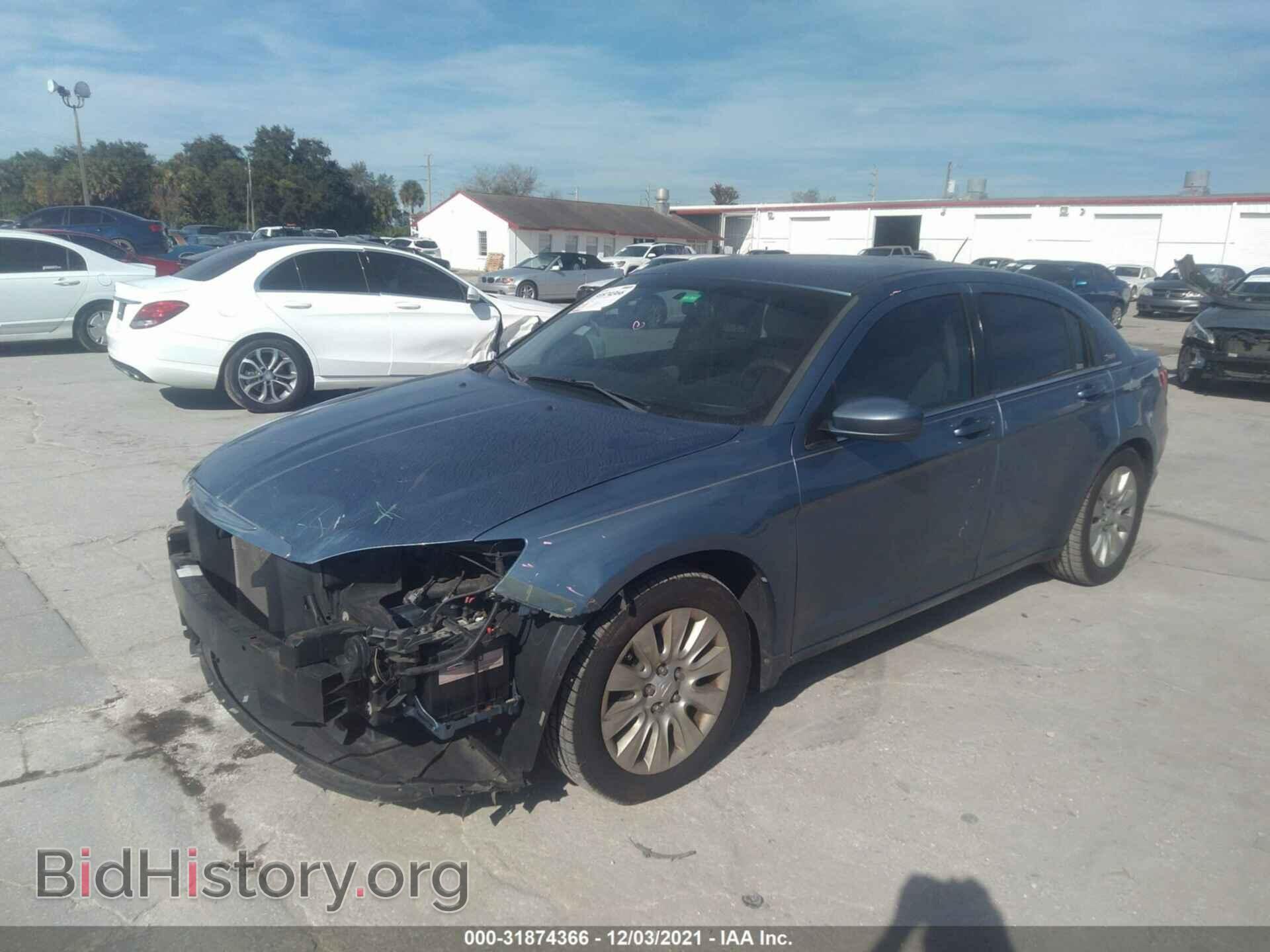2011 CHRYSLER 200 - VIN: 1C3BC4FB9BN536357 - Фото 2