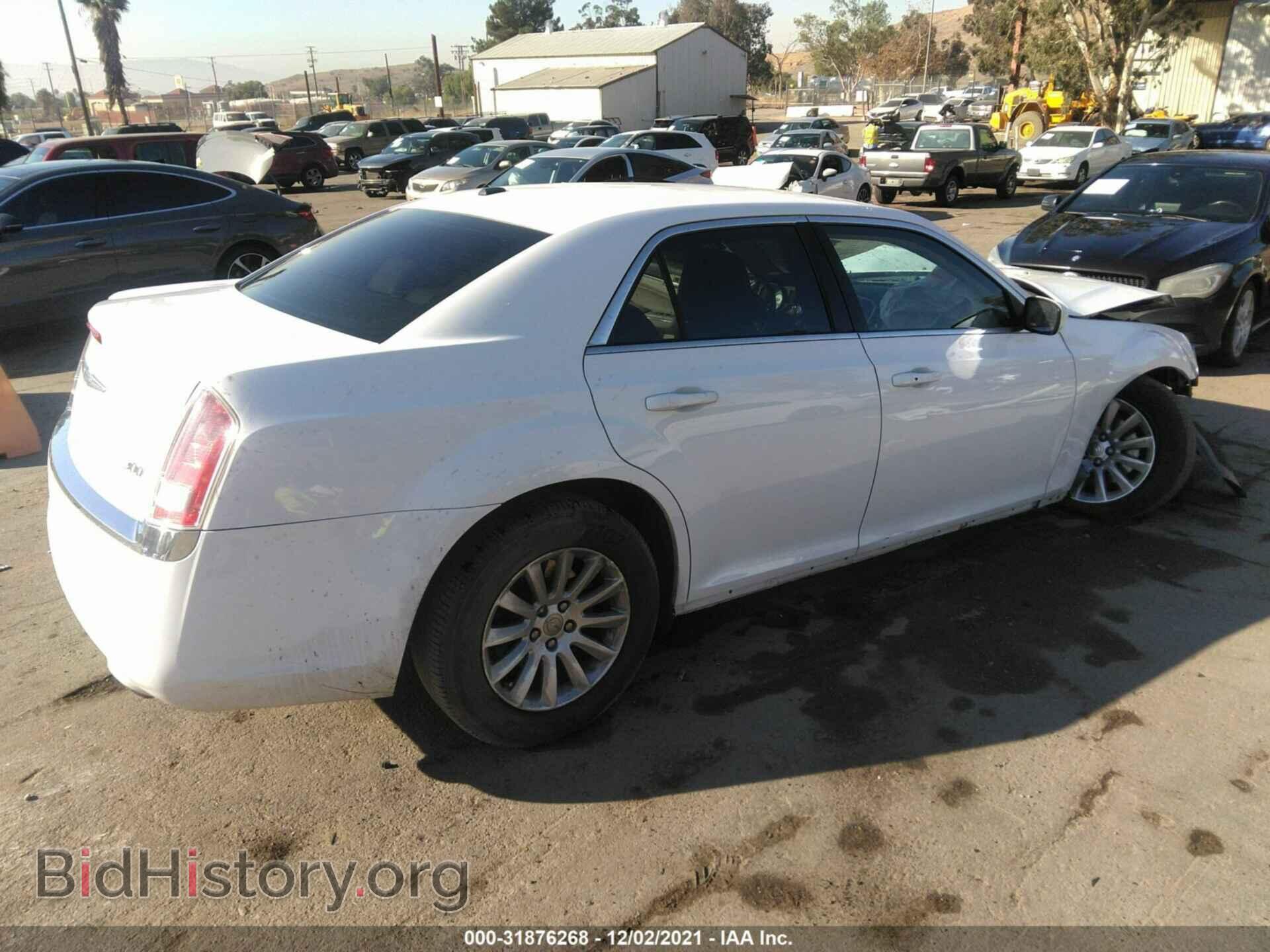 2013 CHRYSLER 300 - VIN: 2C3CCAAG2DH543510 - Photo 4