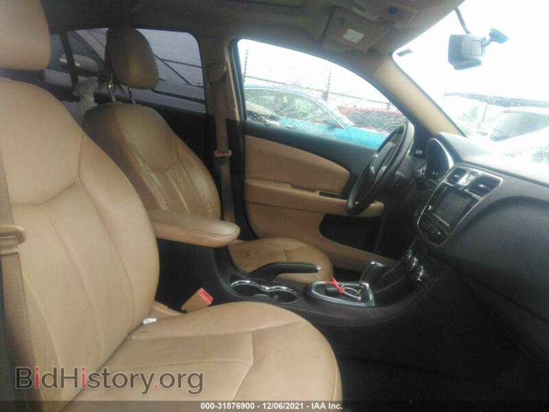 2013 Chrysler 200 (VIN 1C3CCBCGXDN623597) — photo 5 of 11
