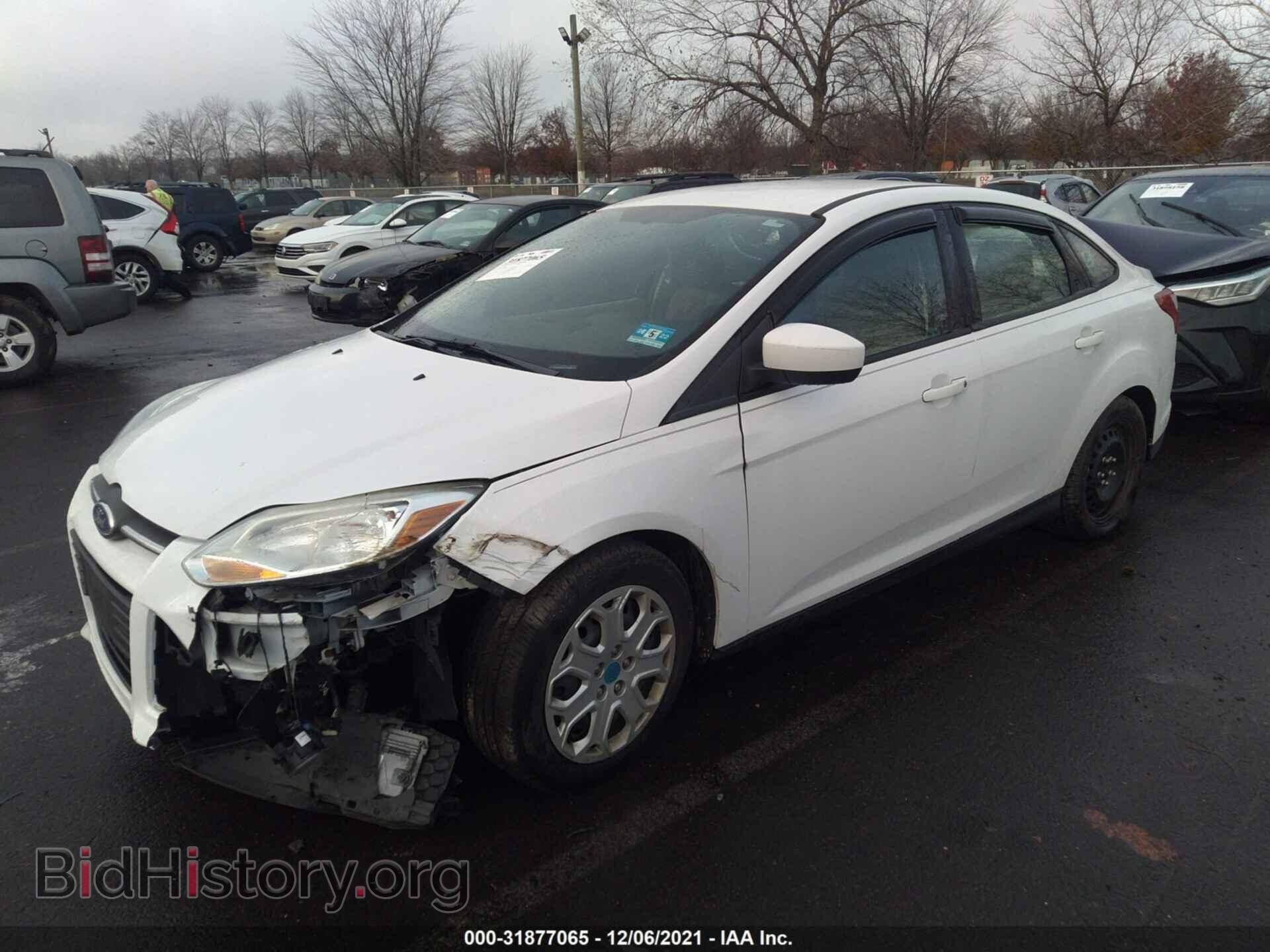 2012 FORD FOCUS - VIN: 1FAHP3F28CL124602 - Фото 2