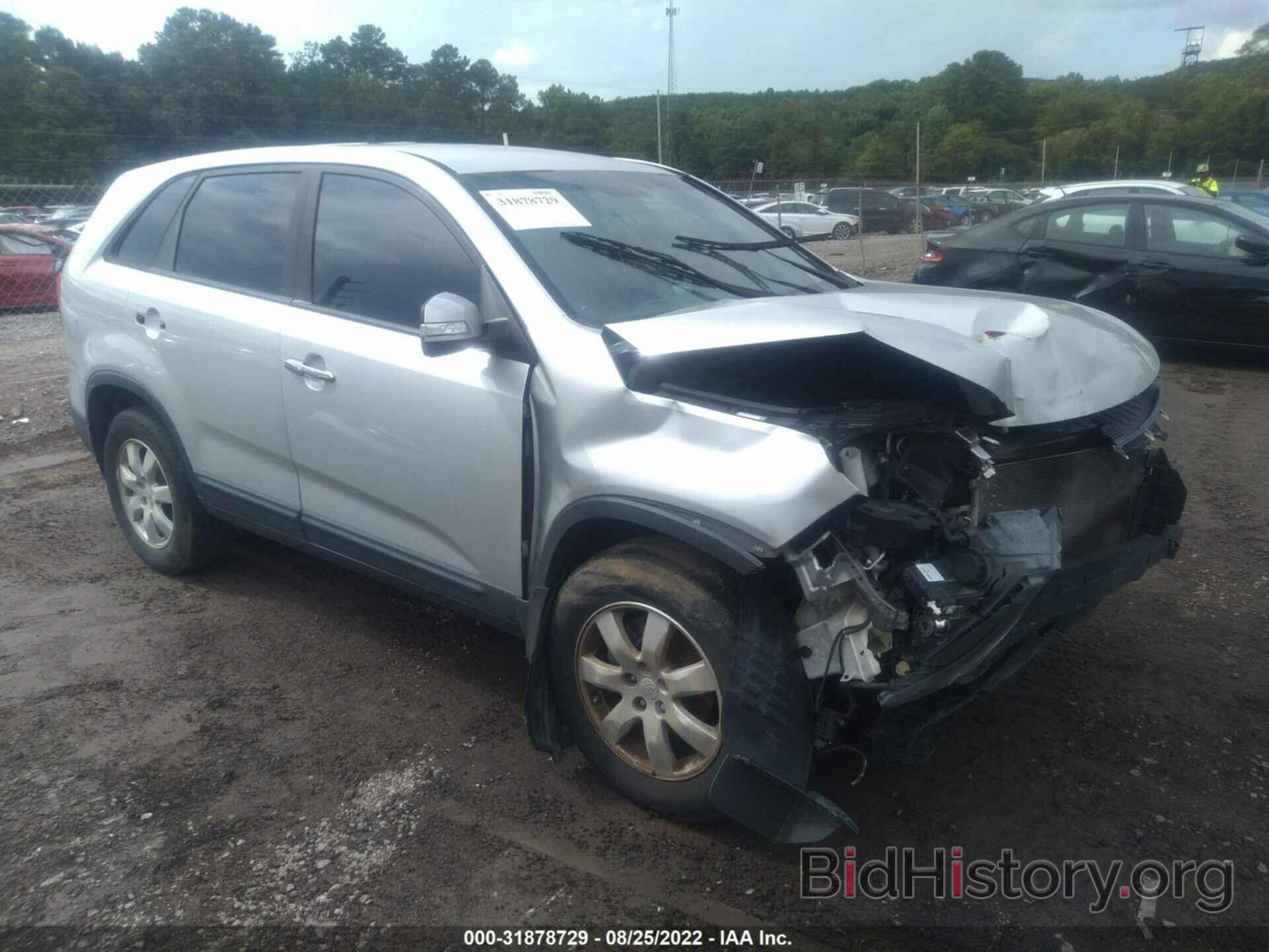 Photo 5XYKT3A14BG108272 - KIA SORENTO 2011