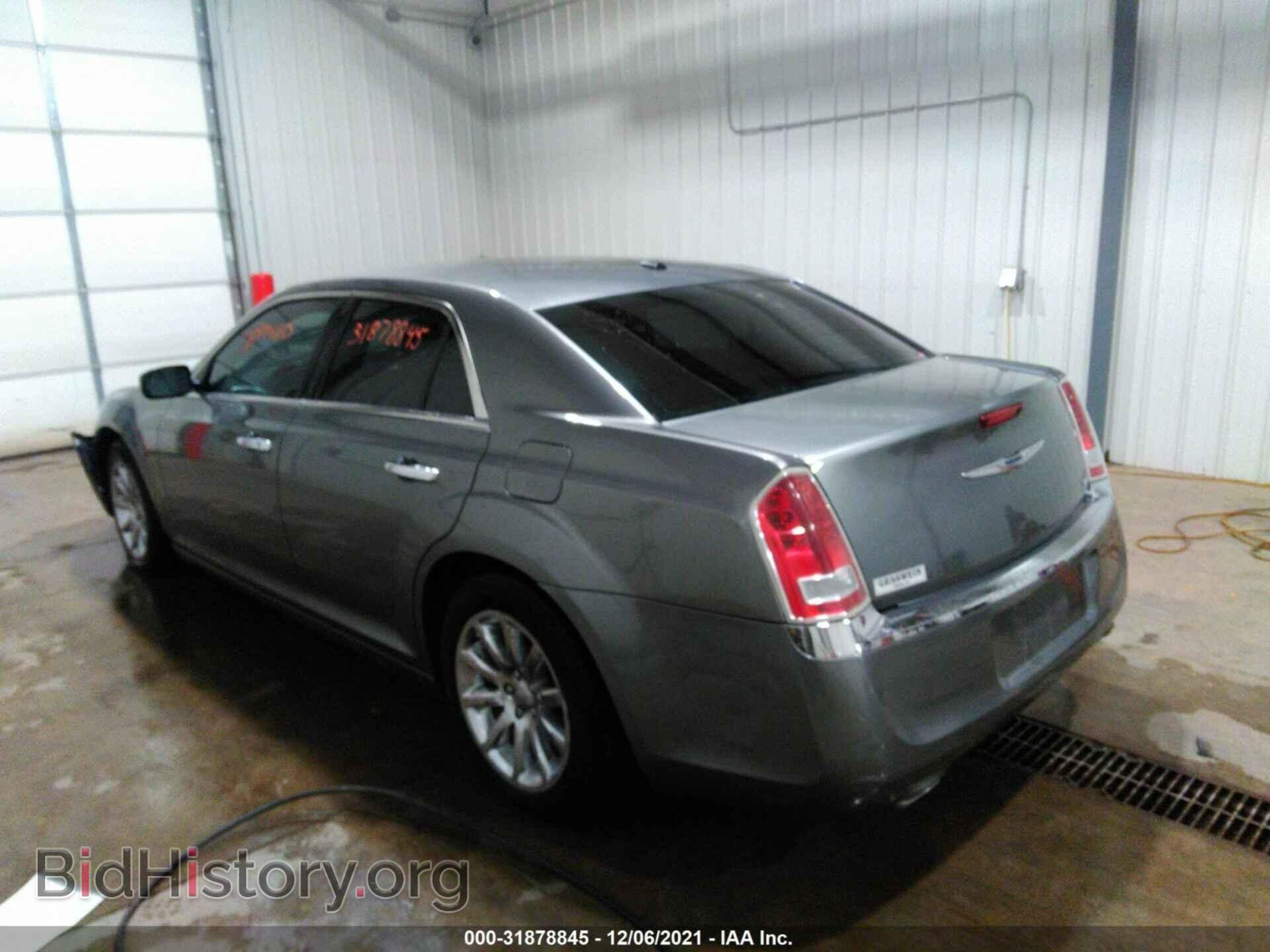 2012 CHRYSLER 300 - VIN: 2C3CCACG7CH311013 - Фото 3