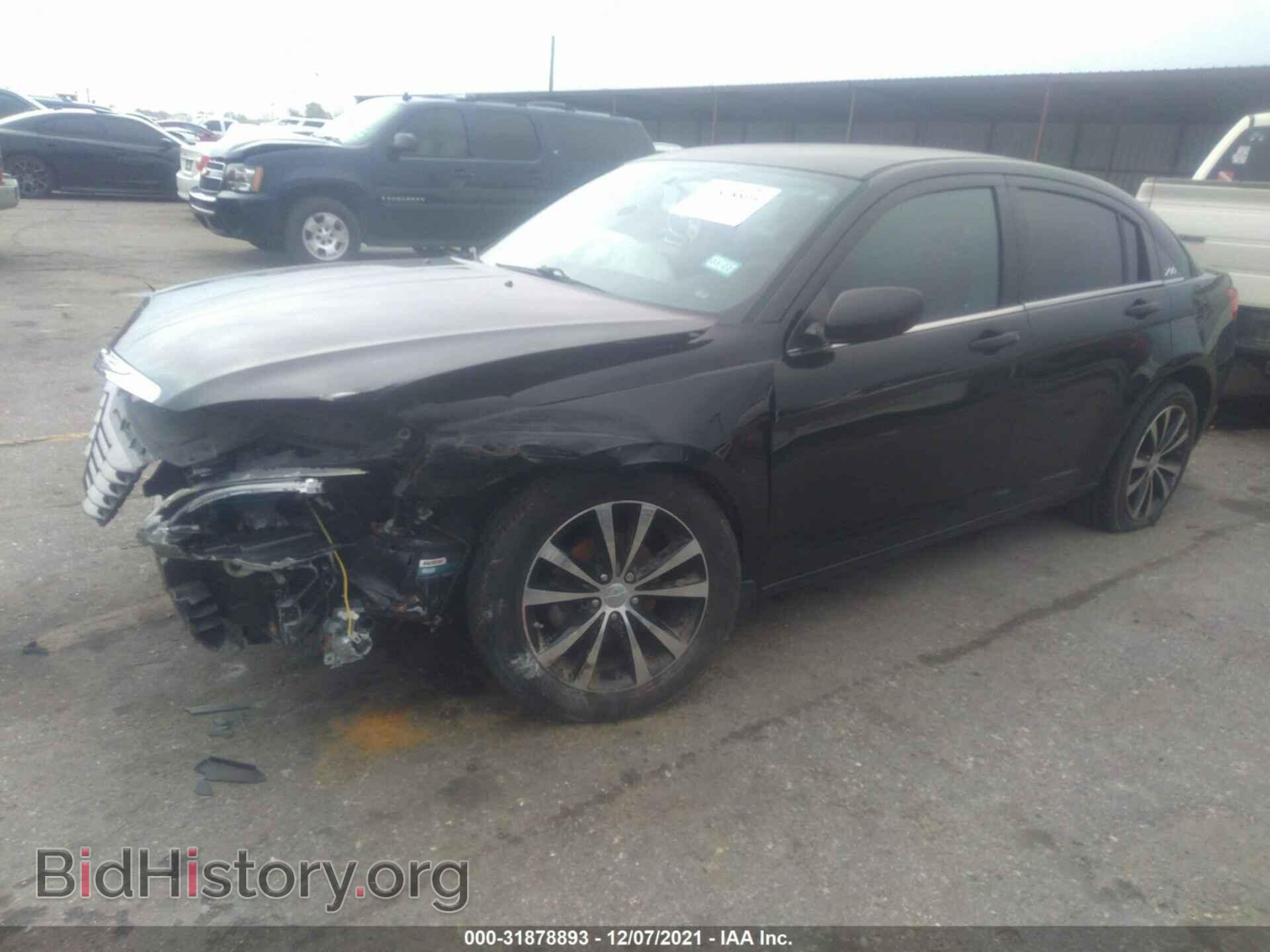 2013 CHRYSLER 200 - VIN: 1C3CCBBB9DN609650 - Фото 2
