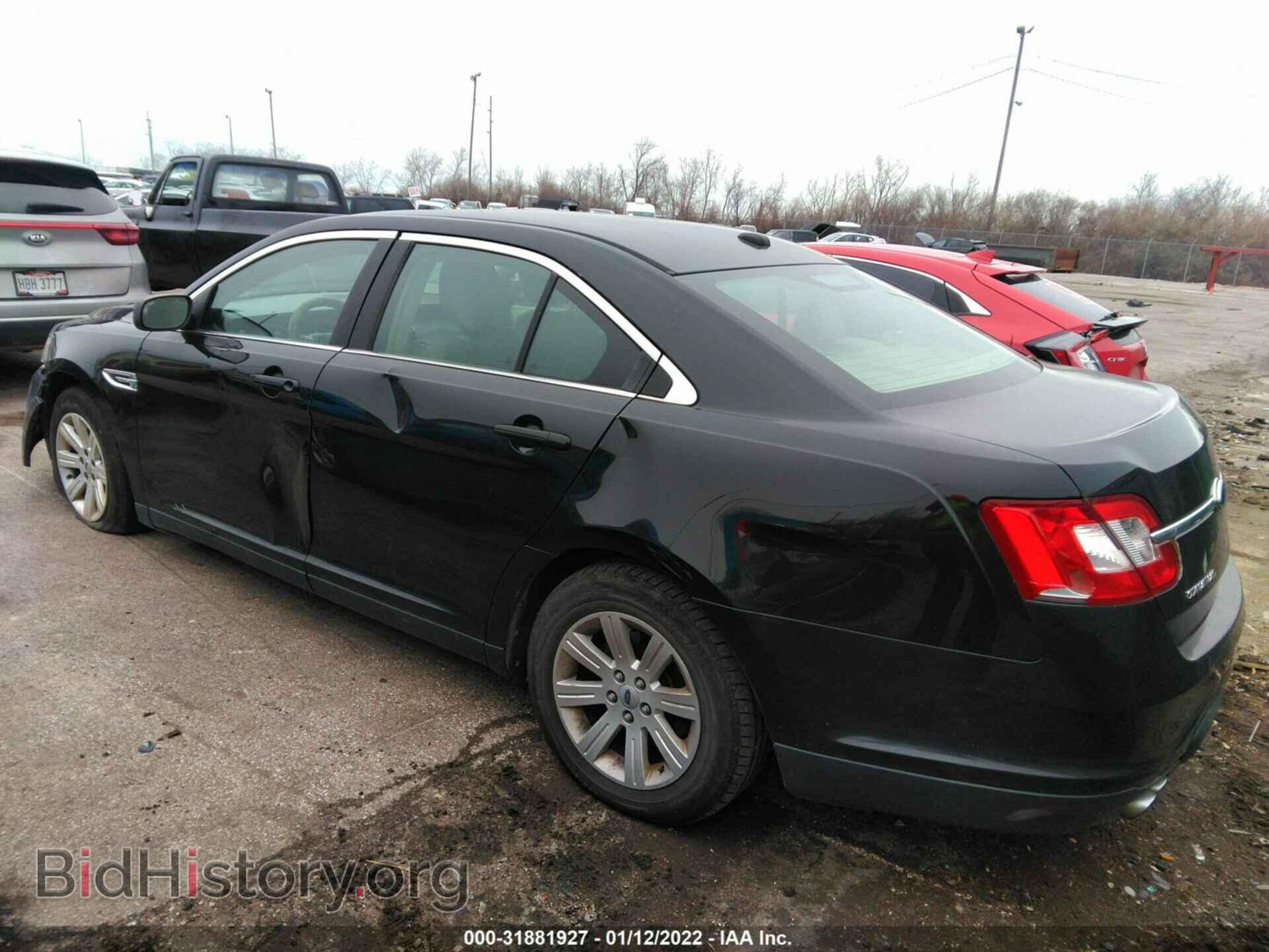 2010 FORD TAURUS - VIN: 1FAHP2DW0AG102888 - Фото 3