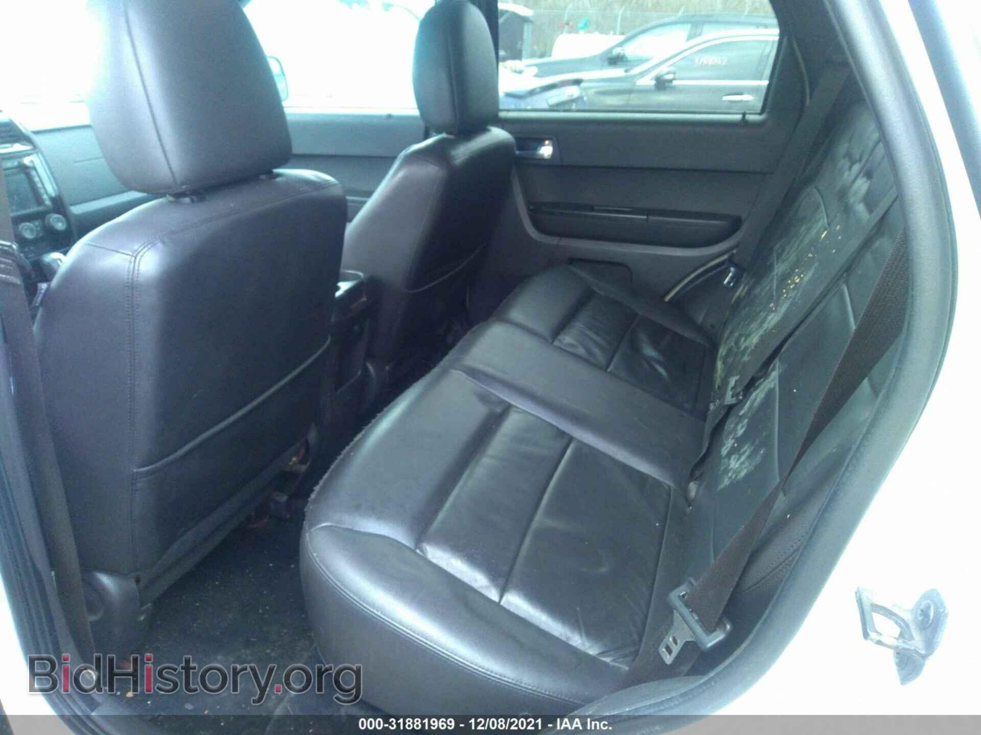 2011 FORD ESCAPE - VIN: 1FMCU9E77BKB43607 - Photo 8