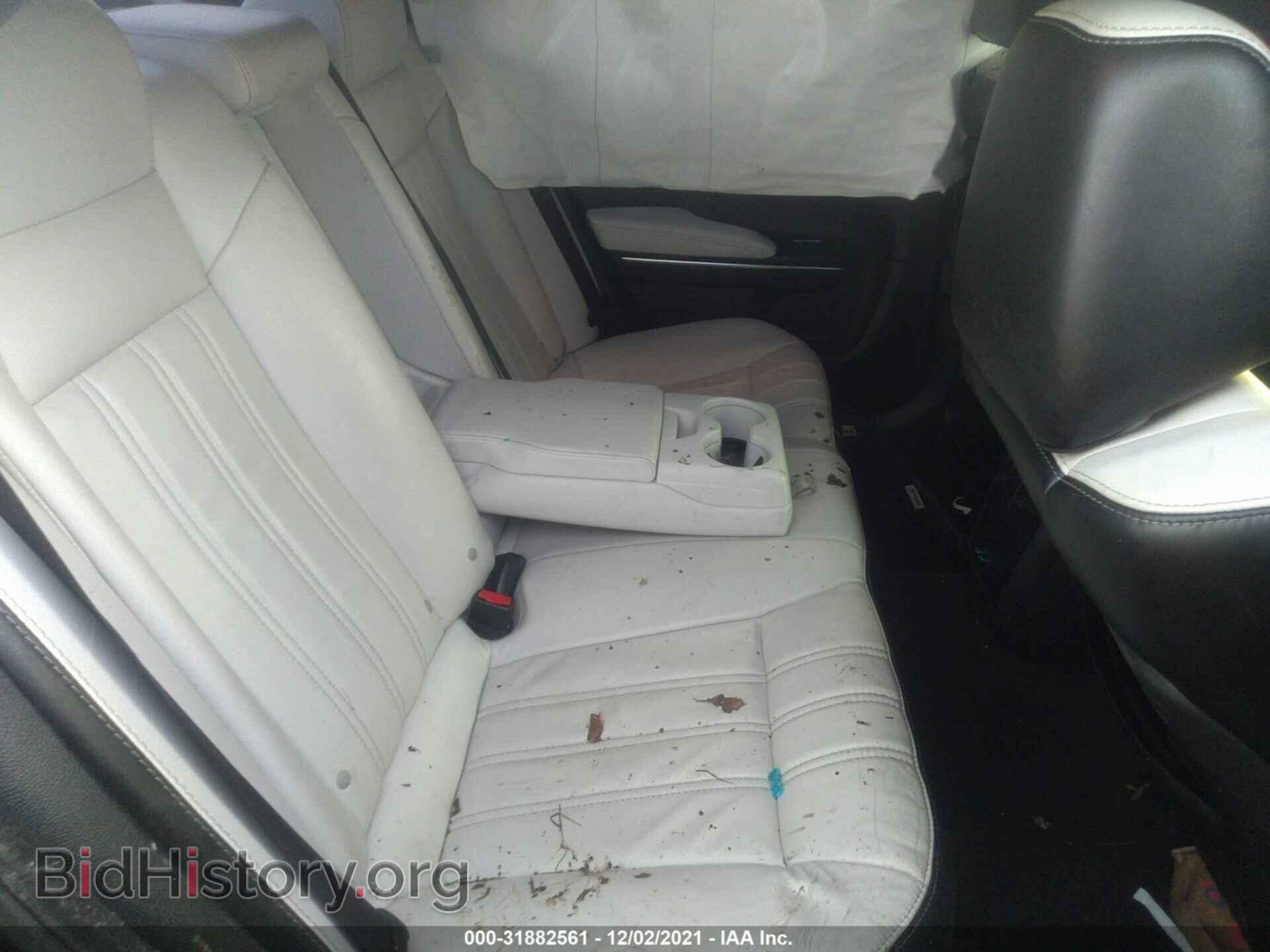 2017 CHRYSLER 300 - VIN: 2C3CCAGG5HH512717 - Фото 8