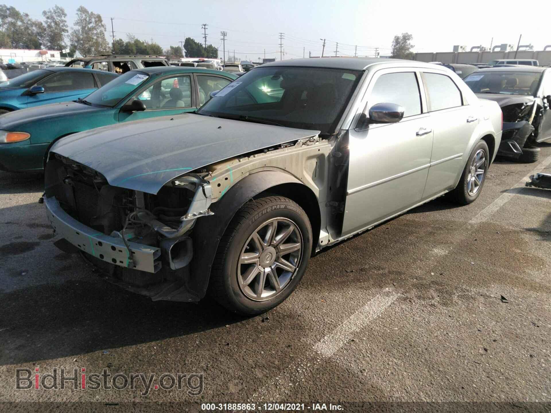 2006 CHRYSLER 300 - VIN: 2C3LA63H76H343542 - Фото 2