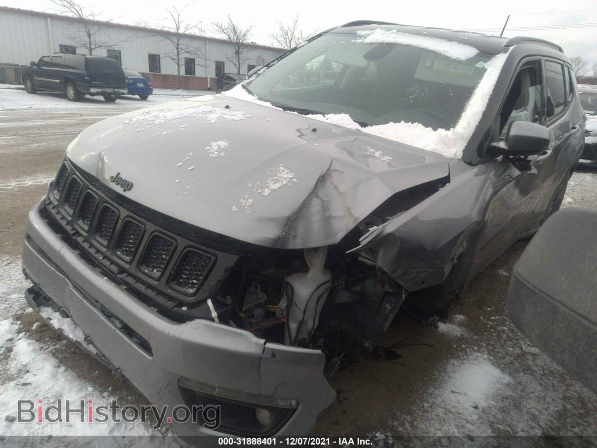 2018 JEEP COMPASS - VIN: 3C4NJDBBXJT313330 - Фото 2