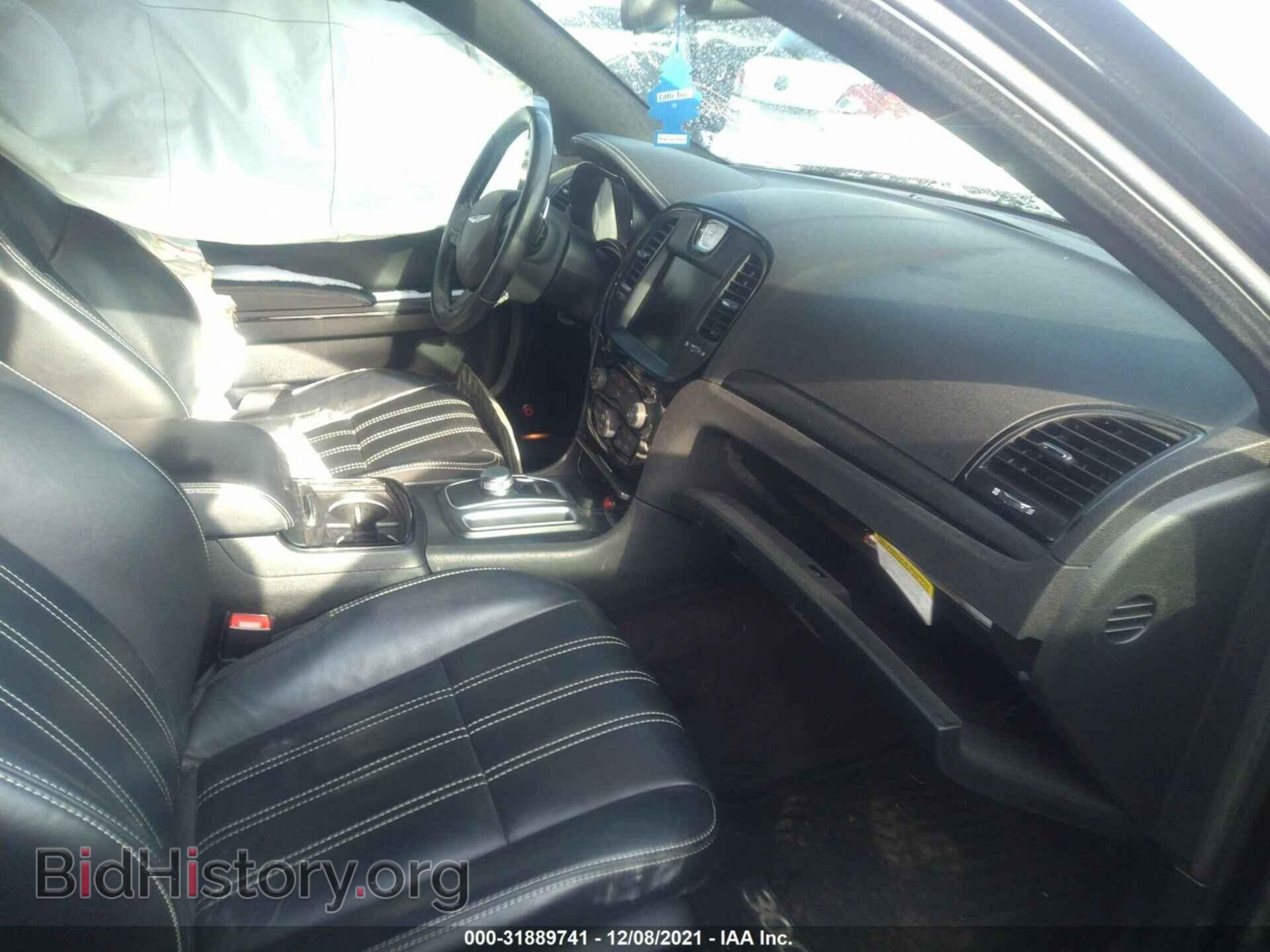 2016 CHRYSLER 300 - VIN: 2C3CCAGG7GH261956 - Фото 5