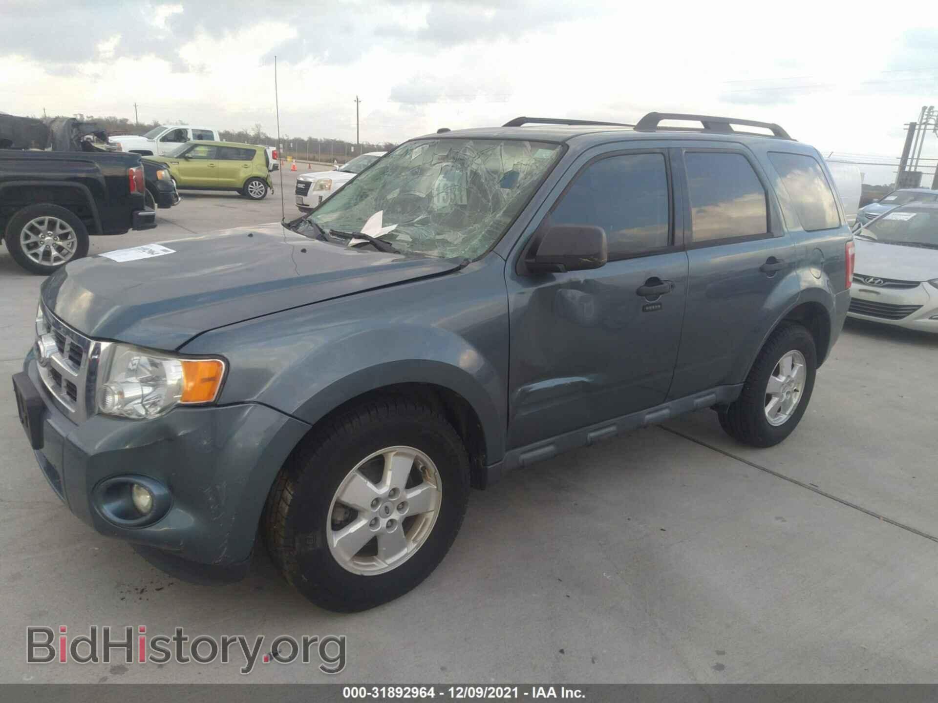 2012 FORD ESCAPE - VIN: 1FMCU0D72CKB90638 - Фото 2