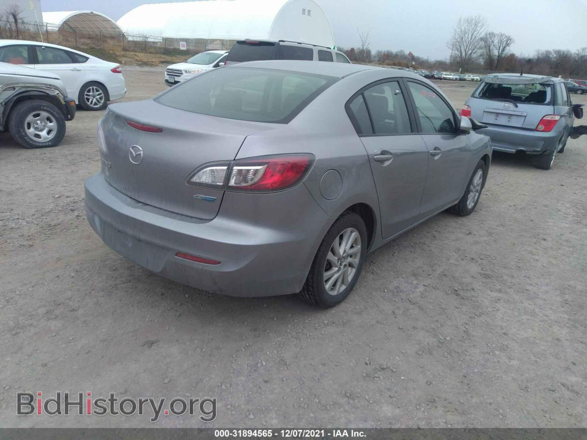 2013 MAZDA MAZDA3 - VIN: JM1BL1V71D1717051 - Фото 4