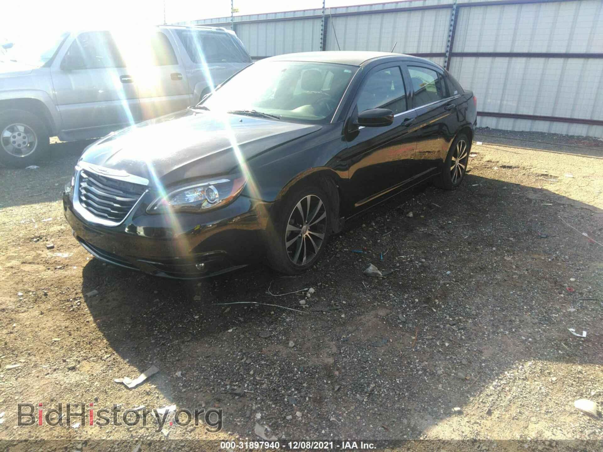 2013 CHRYSLER 200 - VIN: 1C3CCBBG9DN716967 - Фото 2