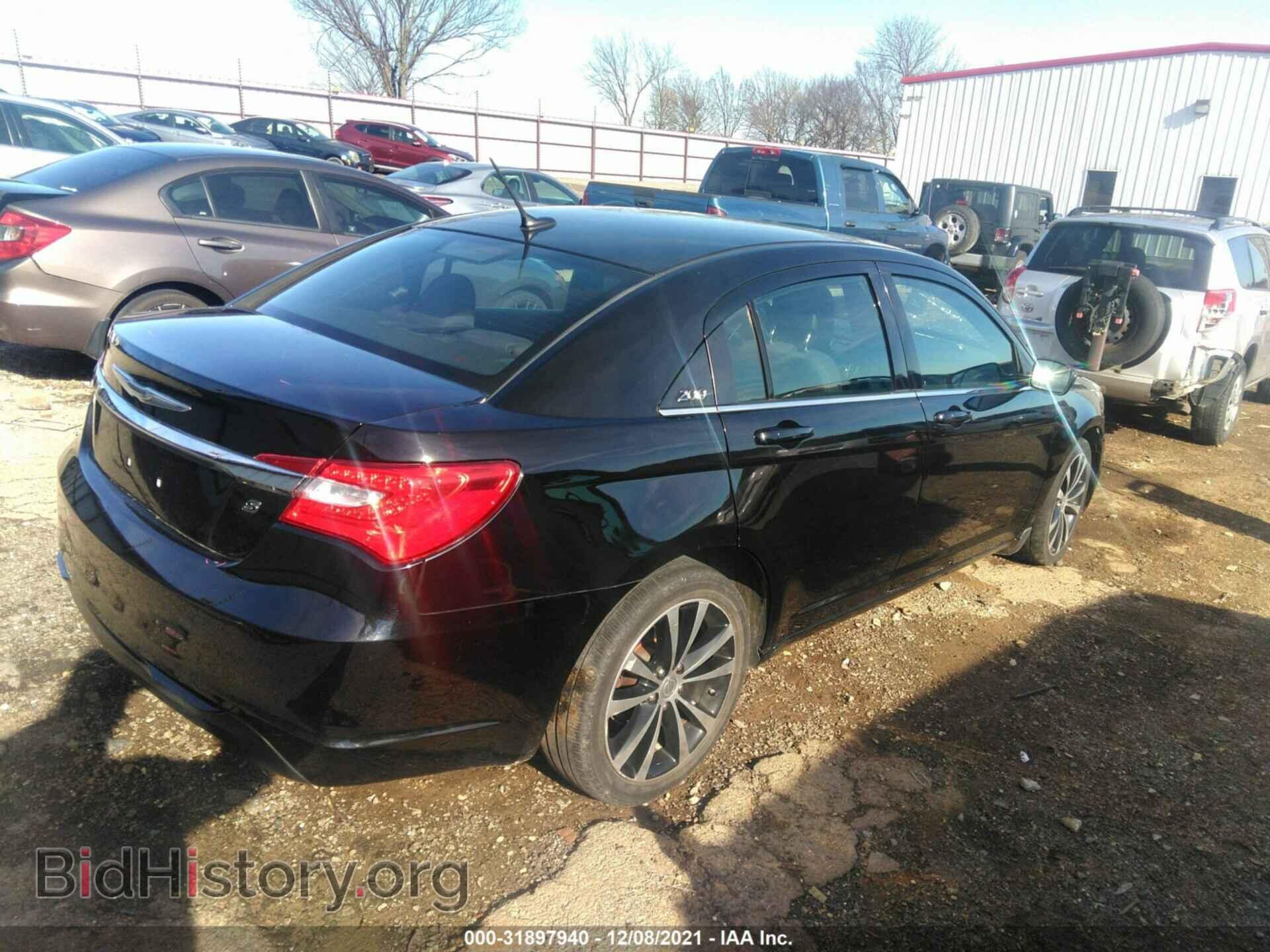 2013 CHRYSLER 200 - VIN: 1C3CCBBG9DN716967 - Фото 4