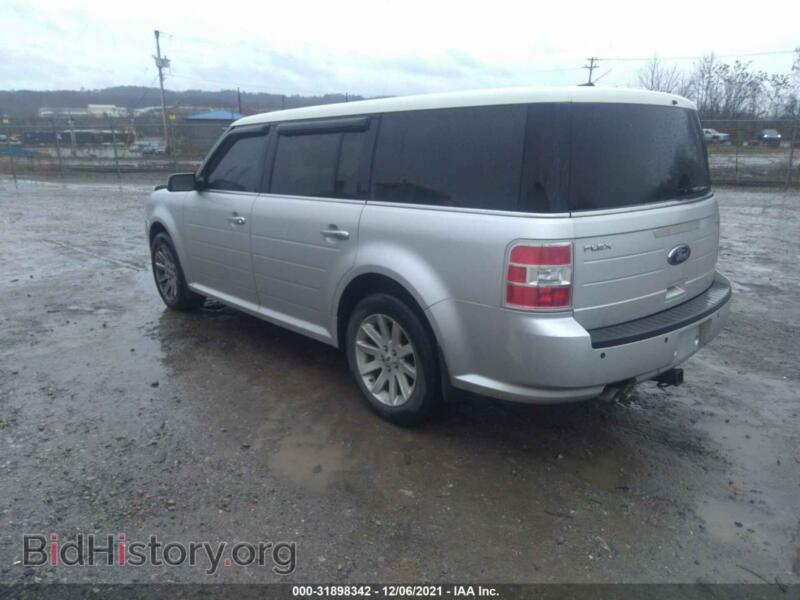 2011 Ford FLEX (VIN 2FMGK5CC3BBD36914) — фото 3 из 11