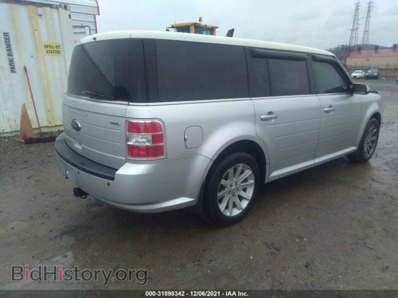 2011 Ford FLEX (VIN 2FMGK5CC3BBD36914) — фото 4 из 11