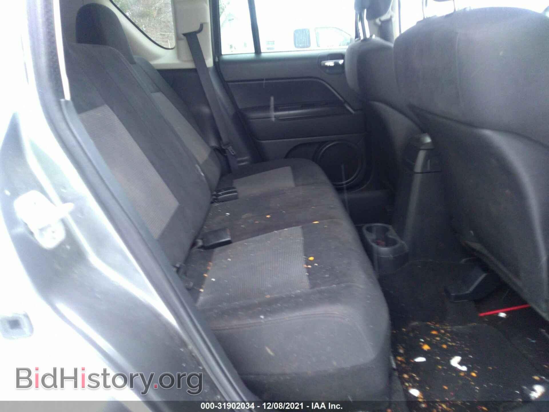 2012 JEEP COMPASS - VIN: 1C4NJDEB0CD511726 - Photo 8