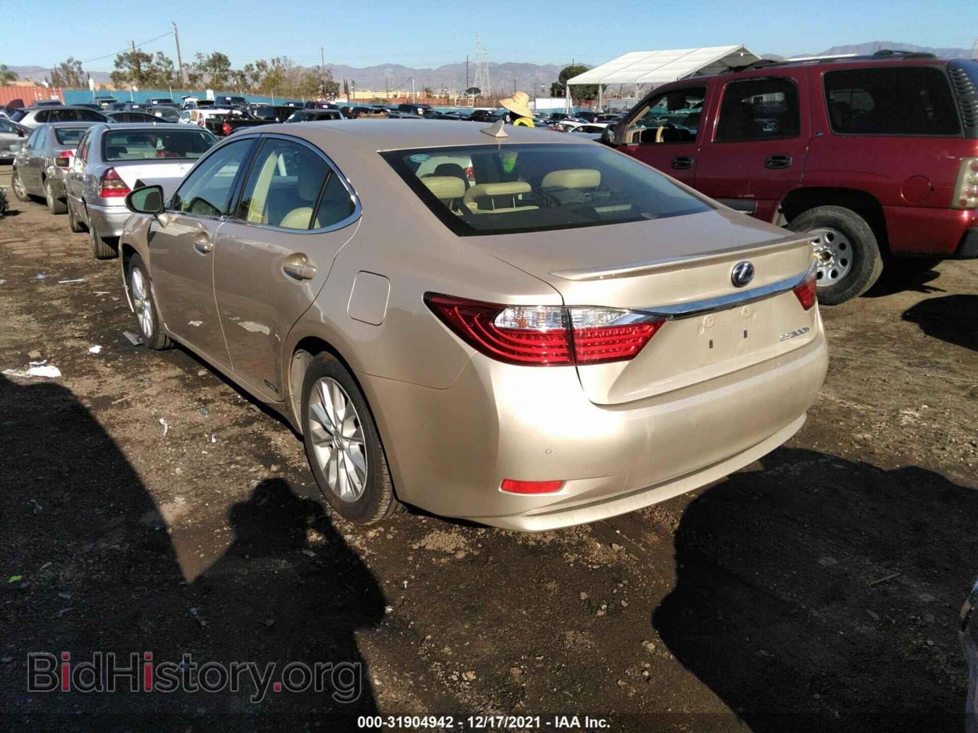 2014 LEXUS ES 300H - VIN: JTHBW1GG2E2073610 - Фото 3