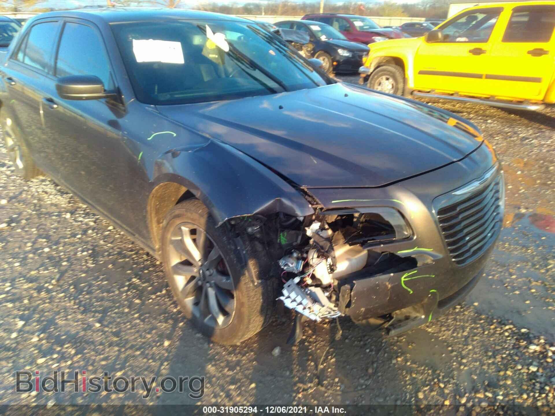 2014 CHRYSLER 300 - VIN: 2C3CCAGG9EH255685 - Фото 6