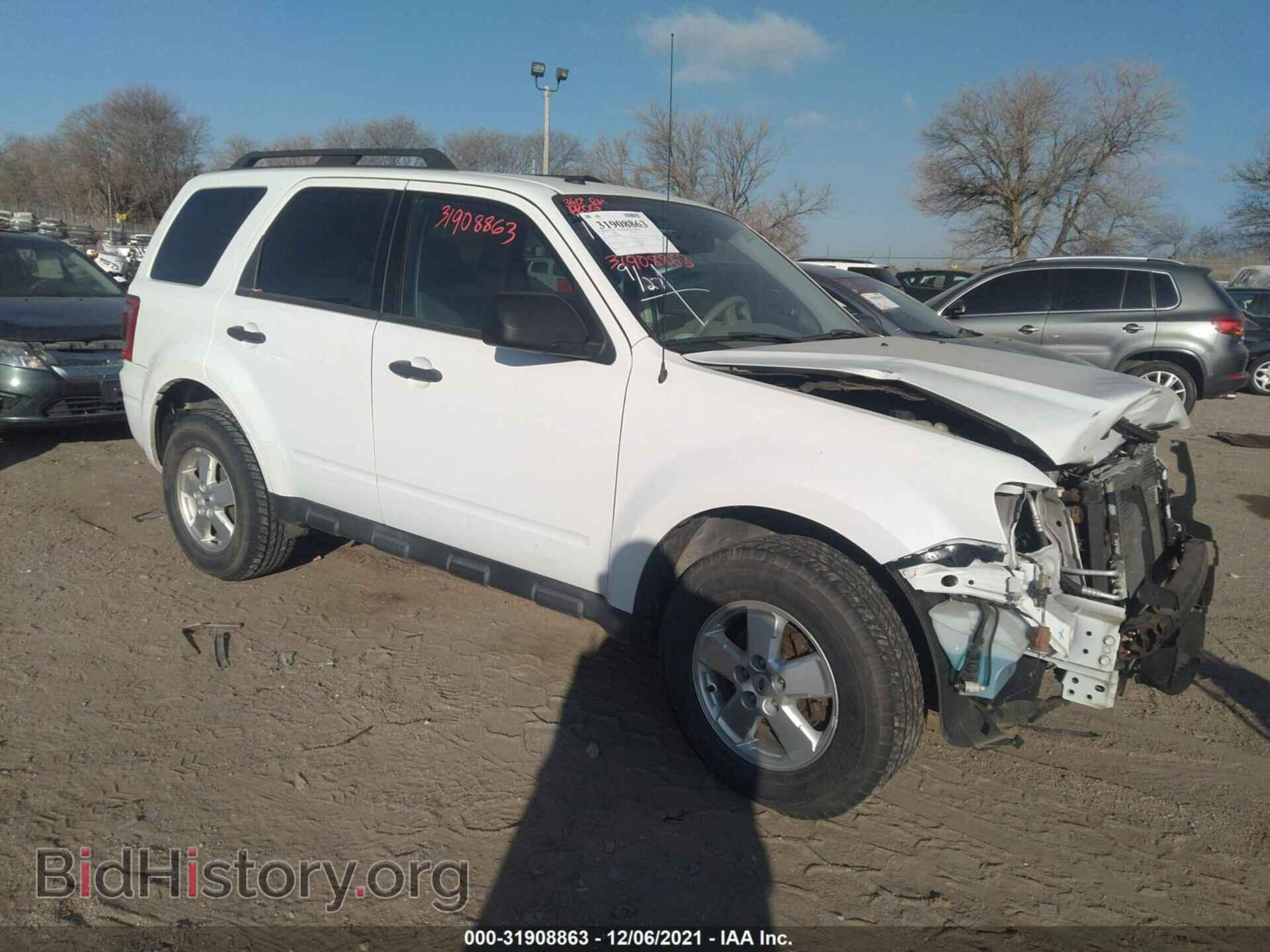 Фотография 1FMCU0DG6BKA94154 - FORD ESCAPE 2011