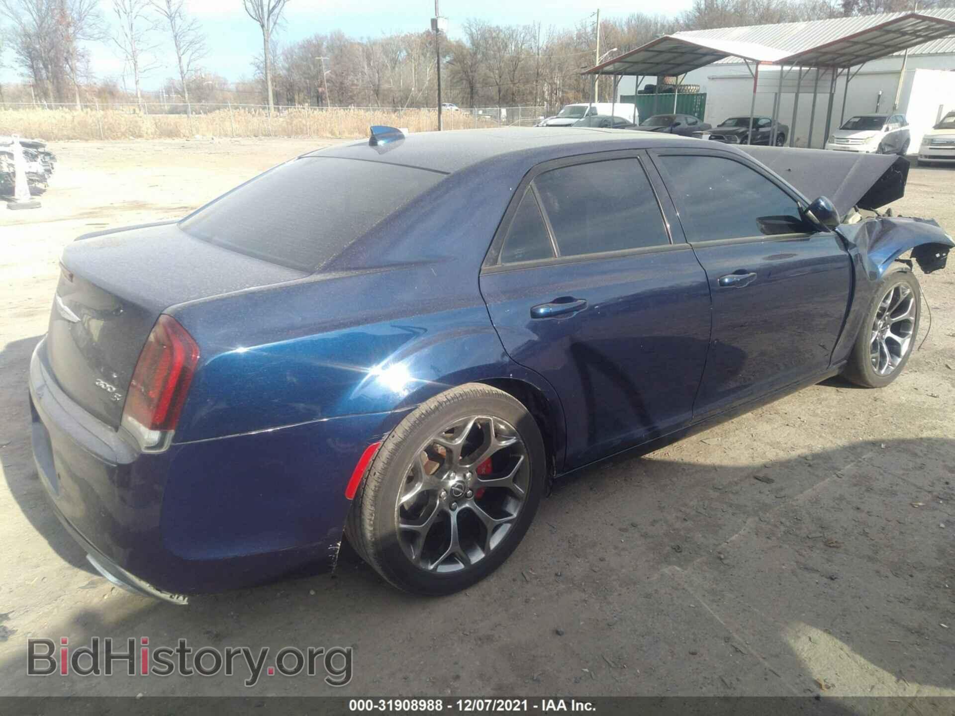 2015 CHRYSLER 300 - VIN: 2C3CCABG6FH760513 - Фото 4