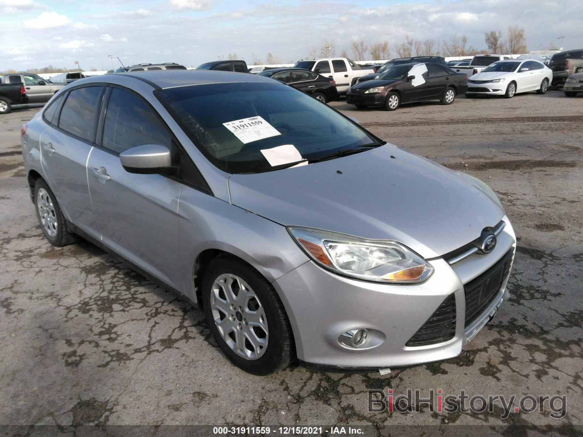 Photo 1FAHP3F2XCL455021 - FORD FOCUS 2012