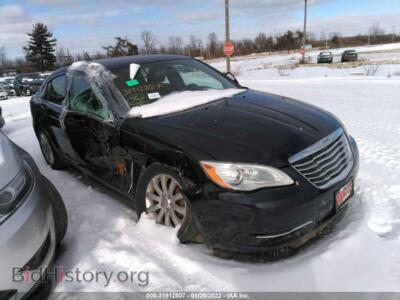2013 Chrysler 200 Touring, blue — VIN 1C3CCBBB0DN700158, IAAI