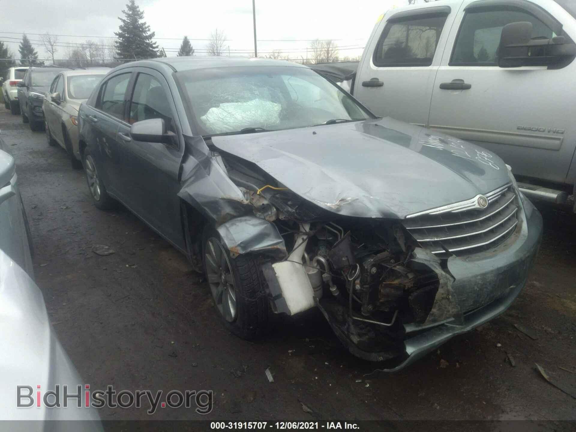 Photo 1C3CC5FB9AN208736 - CHRYSLER SEBRING 2010