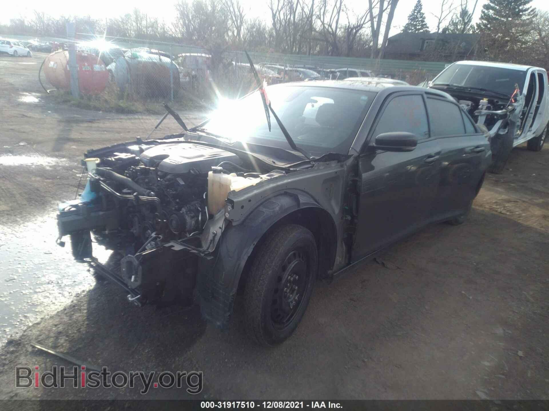2017 CHRYSLER 300 - VIN: 2C3CCAGG7HH541930 - Фото 2
