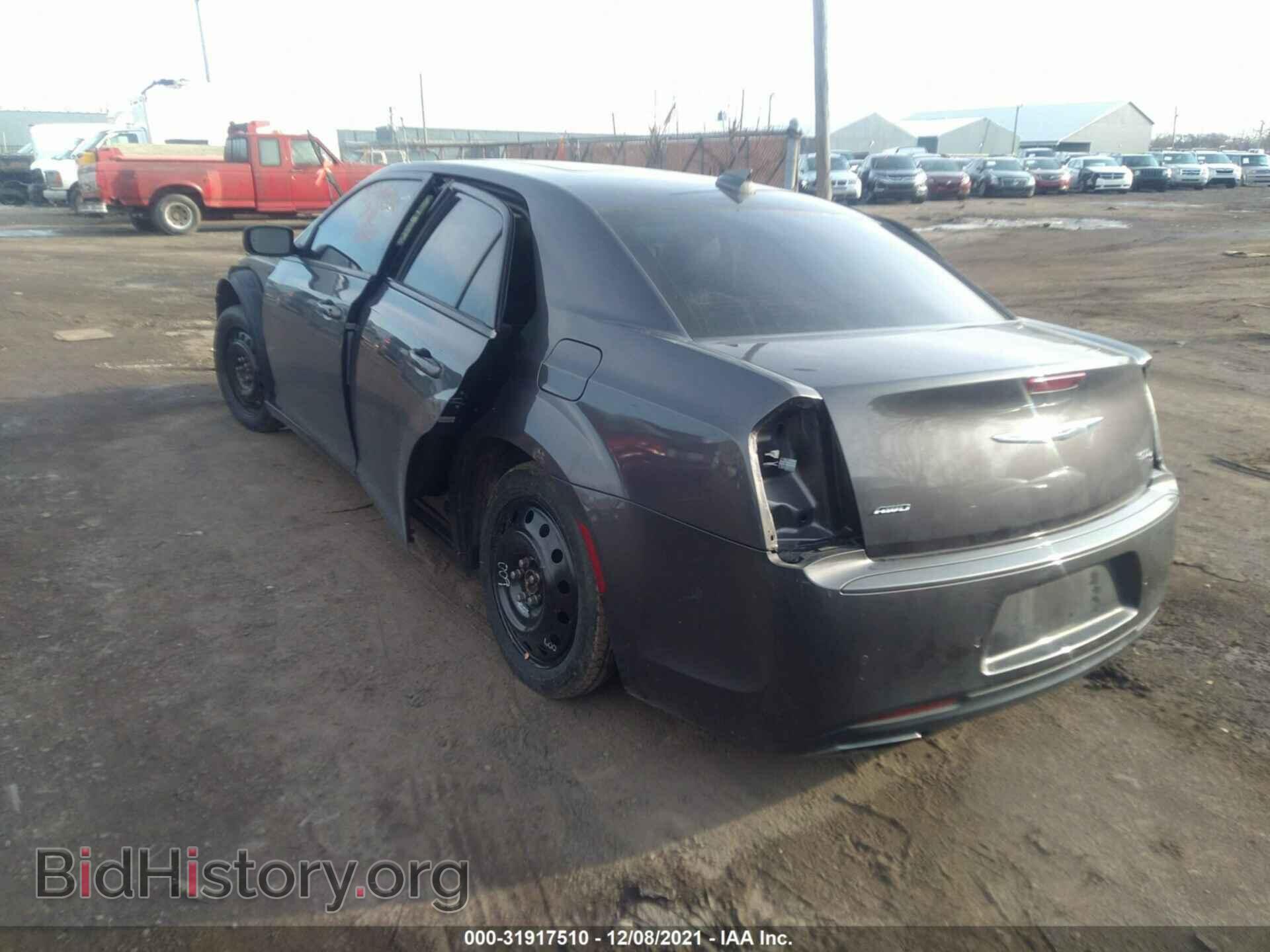 2017 CHRYSLER 300 - VIN: 2C3CCAGG7HH541930 - Фото 3