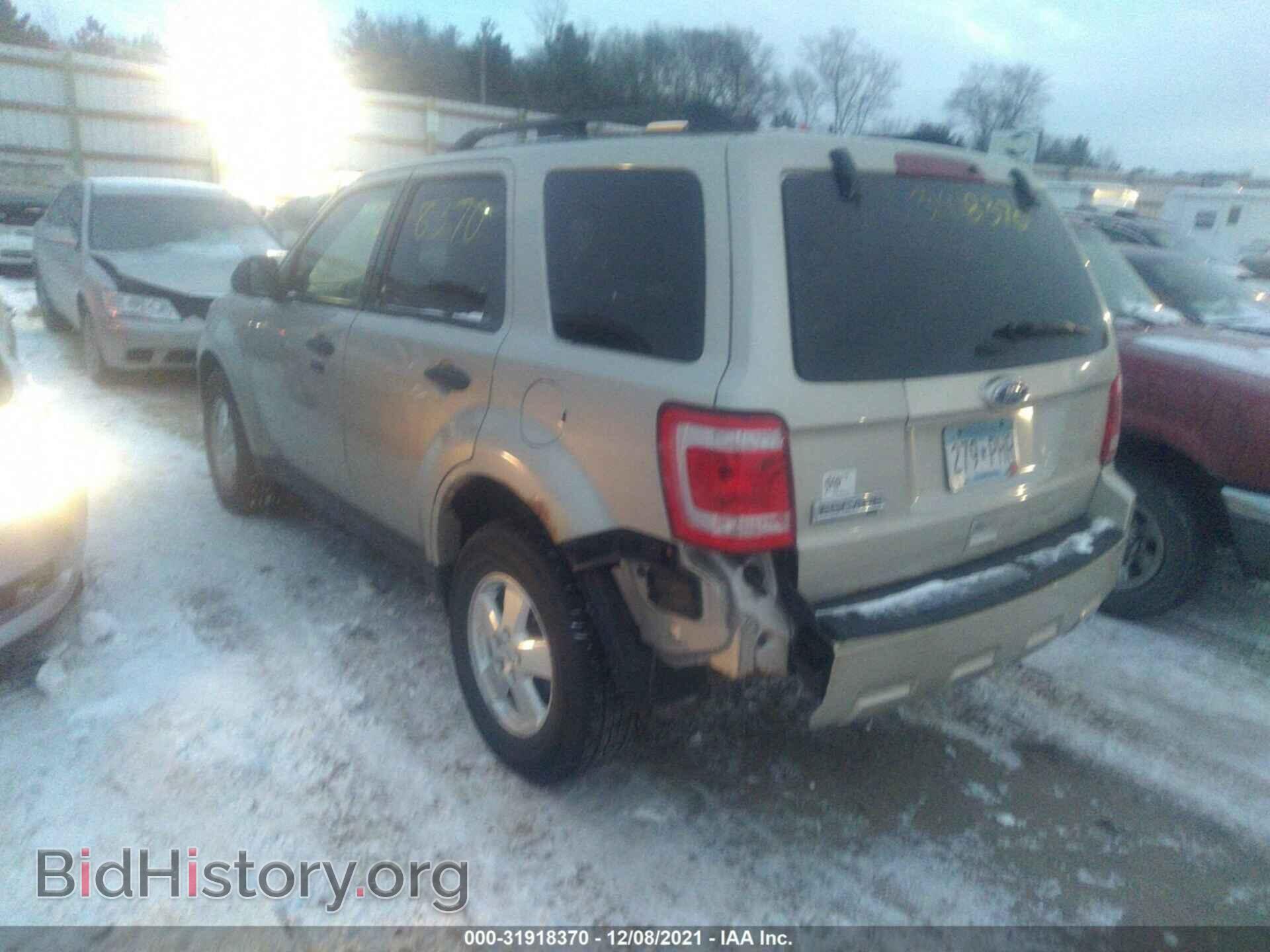 2011 FORD ESCAPE - VIN: 1FMCU9D75BKB04466 - Фото 3