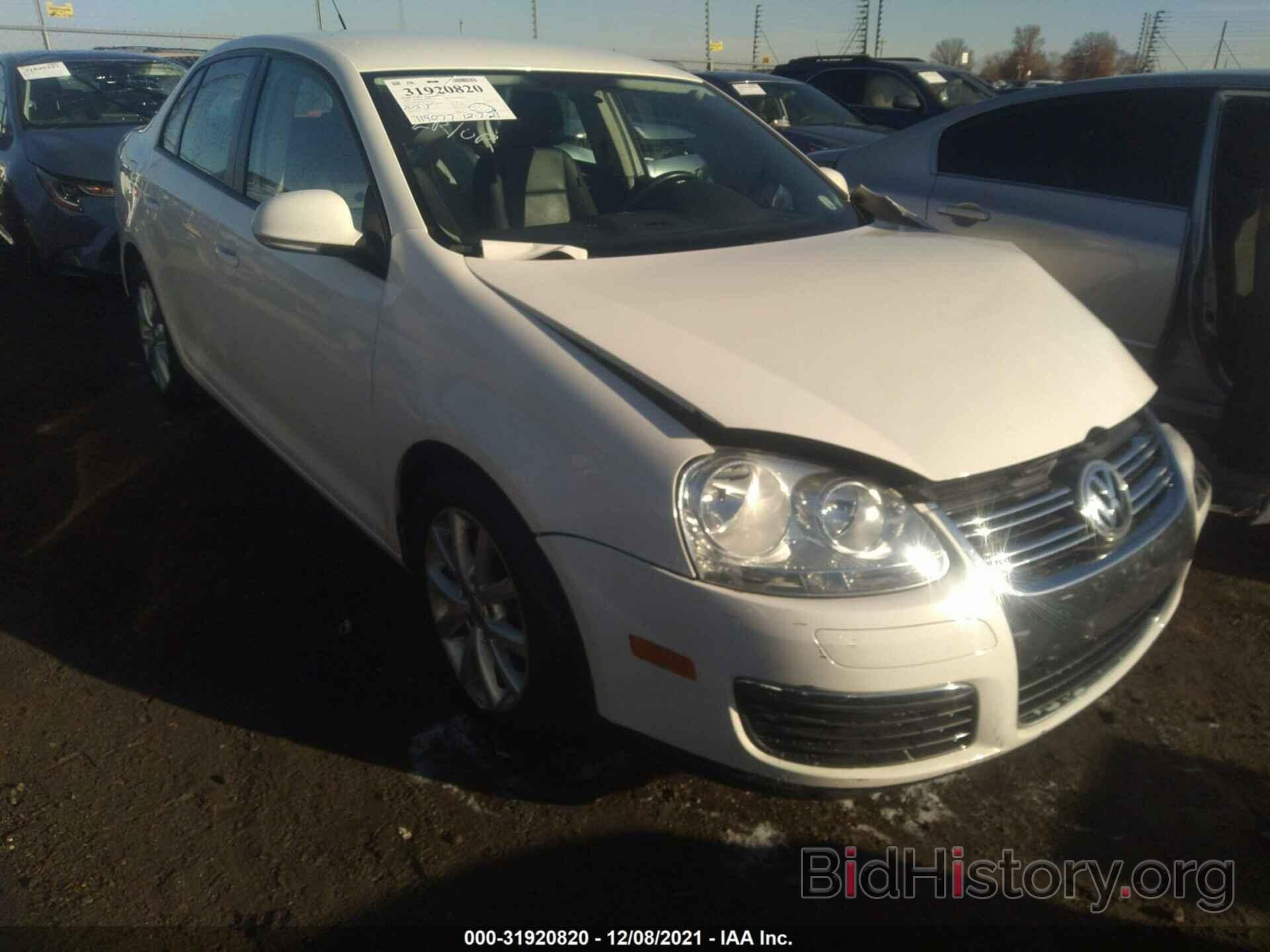 Photo 3VWAX7AJ8AM151566 - VOLKSWAGEN JETTA SEDAN 2010