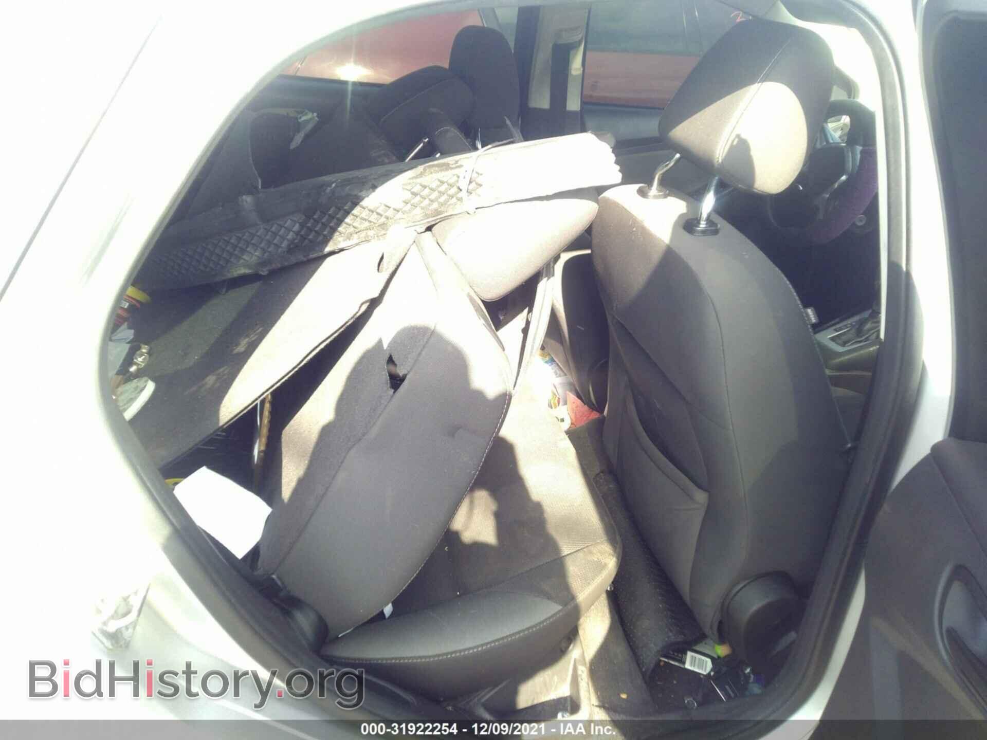 2012 FORD FOCUS - VIN: 1FAHP3F27CL332227 - Фото 8