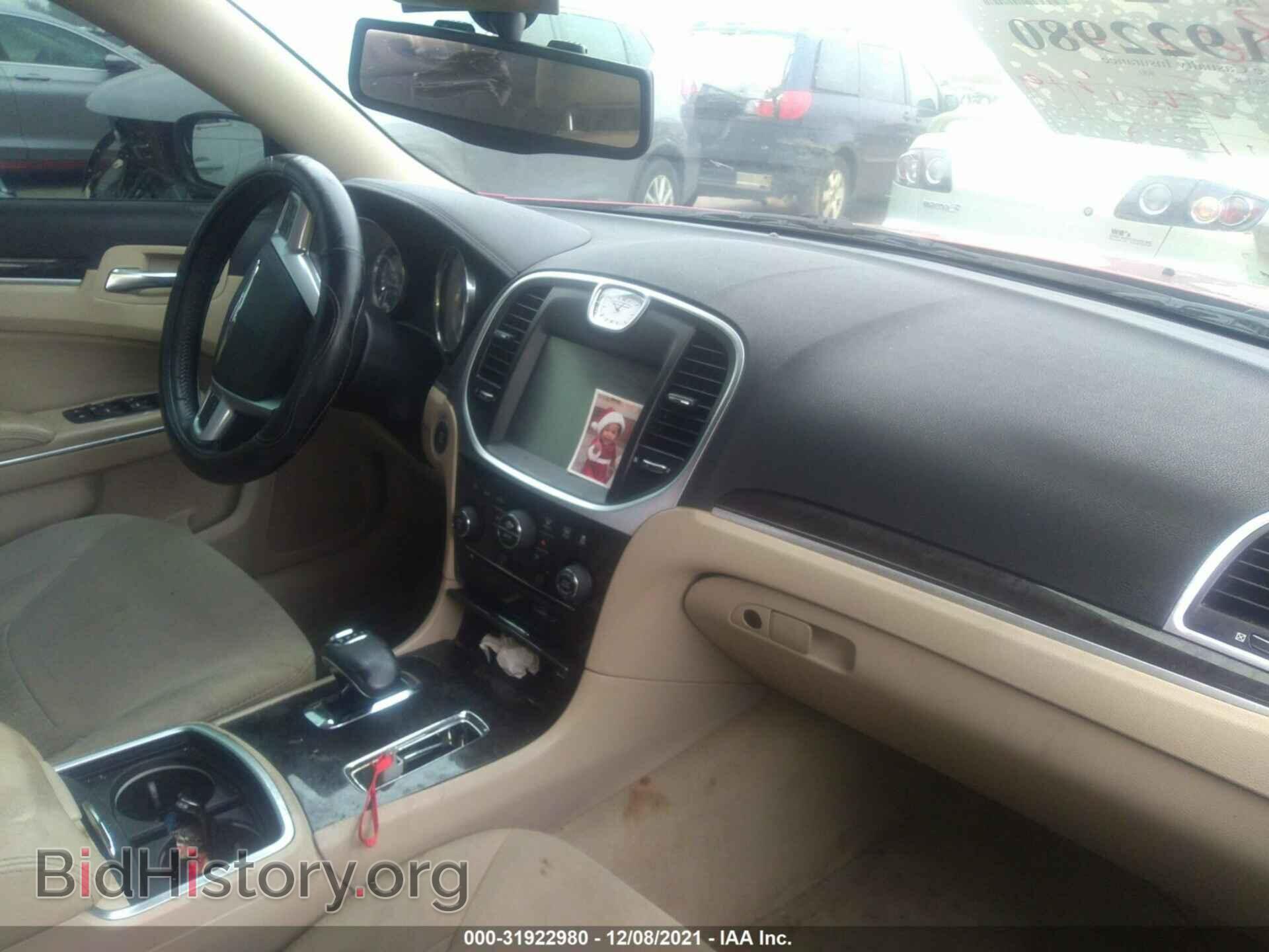 2012 CHRYSLER 300 - VIN: 2C3CCAAG8CH261452 - Фото 5