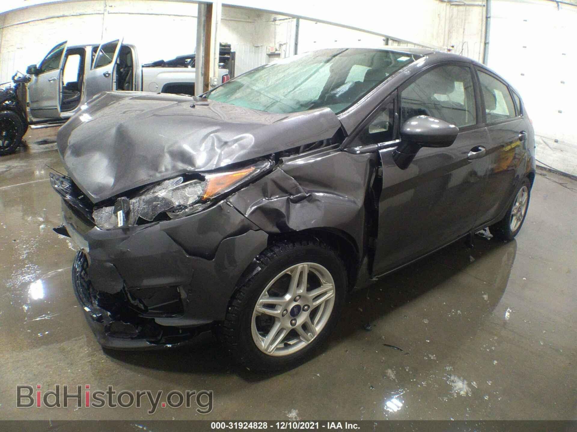 2017 FORD FIESTA - VIN: 3FADP4EJXHM164666 - Фото 2