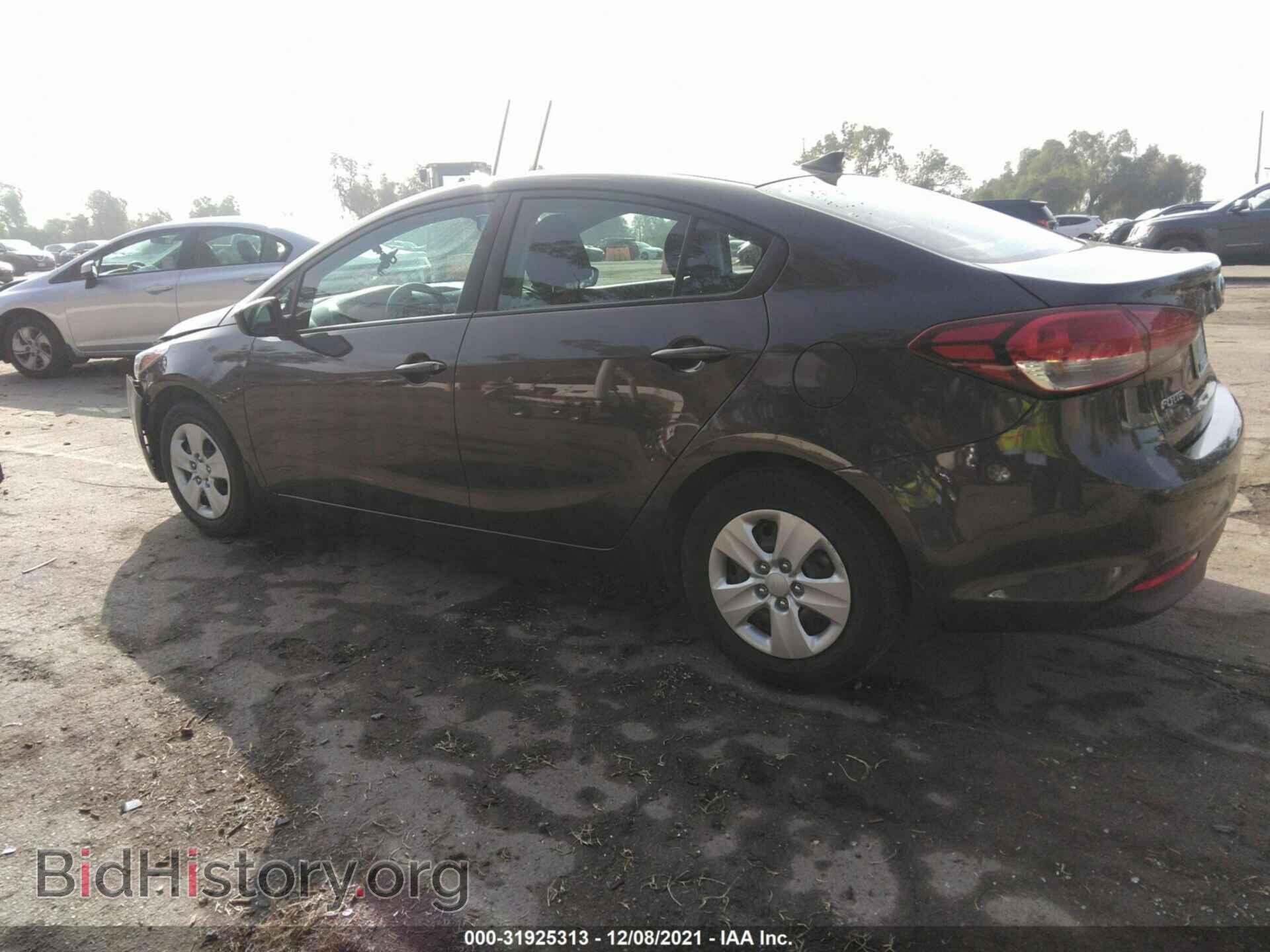 2017 KIA FORTE - VIN: 3KPFK4A71HE017710 - Фото 3