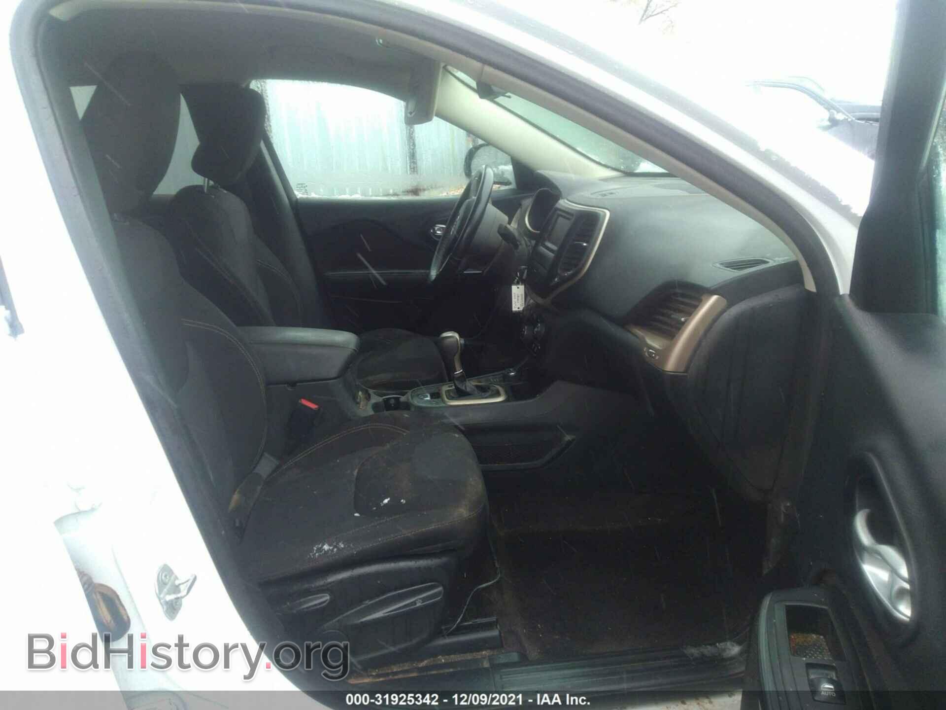 2016 JEEP CHEROKEE - VIN: 1C4PJMCS3GW225357 - Фото 5