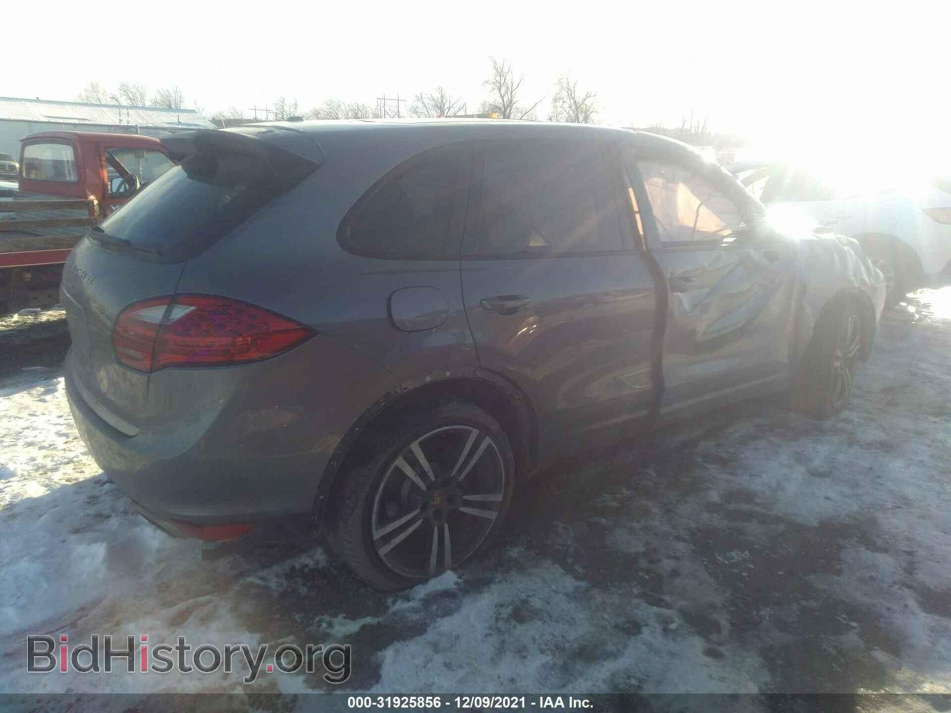 2013 PORSCHE CAYENNE - VIN: WP1AA2A29DLA08260 - Фото 4