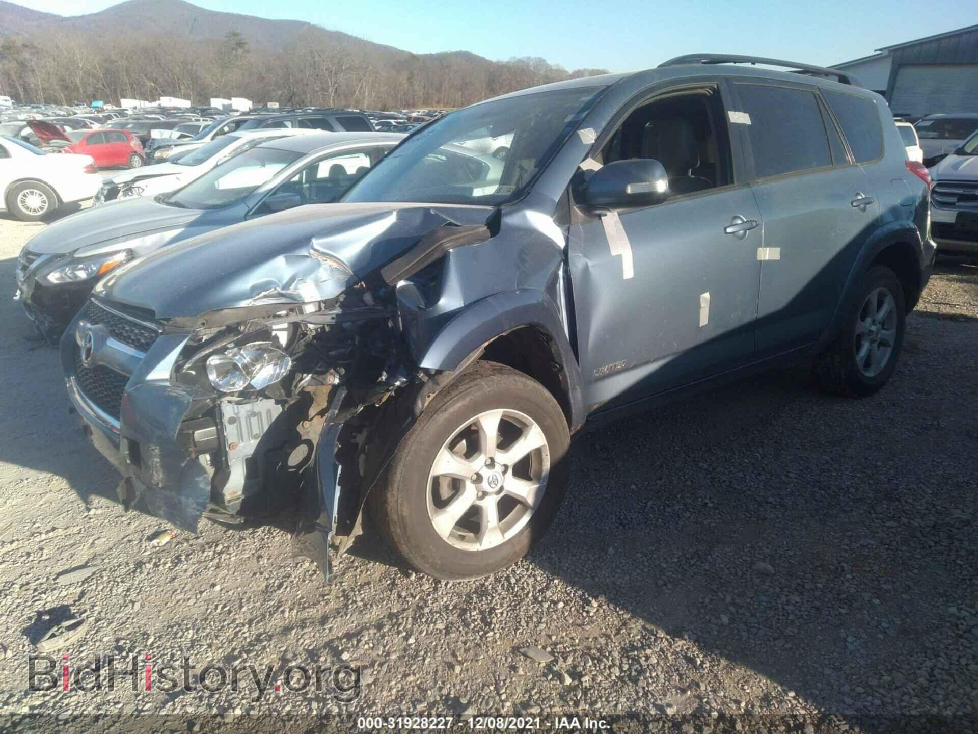 2011 TOYOTA RAV4 - VIN: 2T3DF4DV6BW163585 - Фото 2