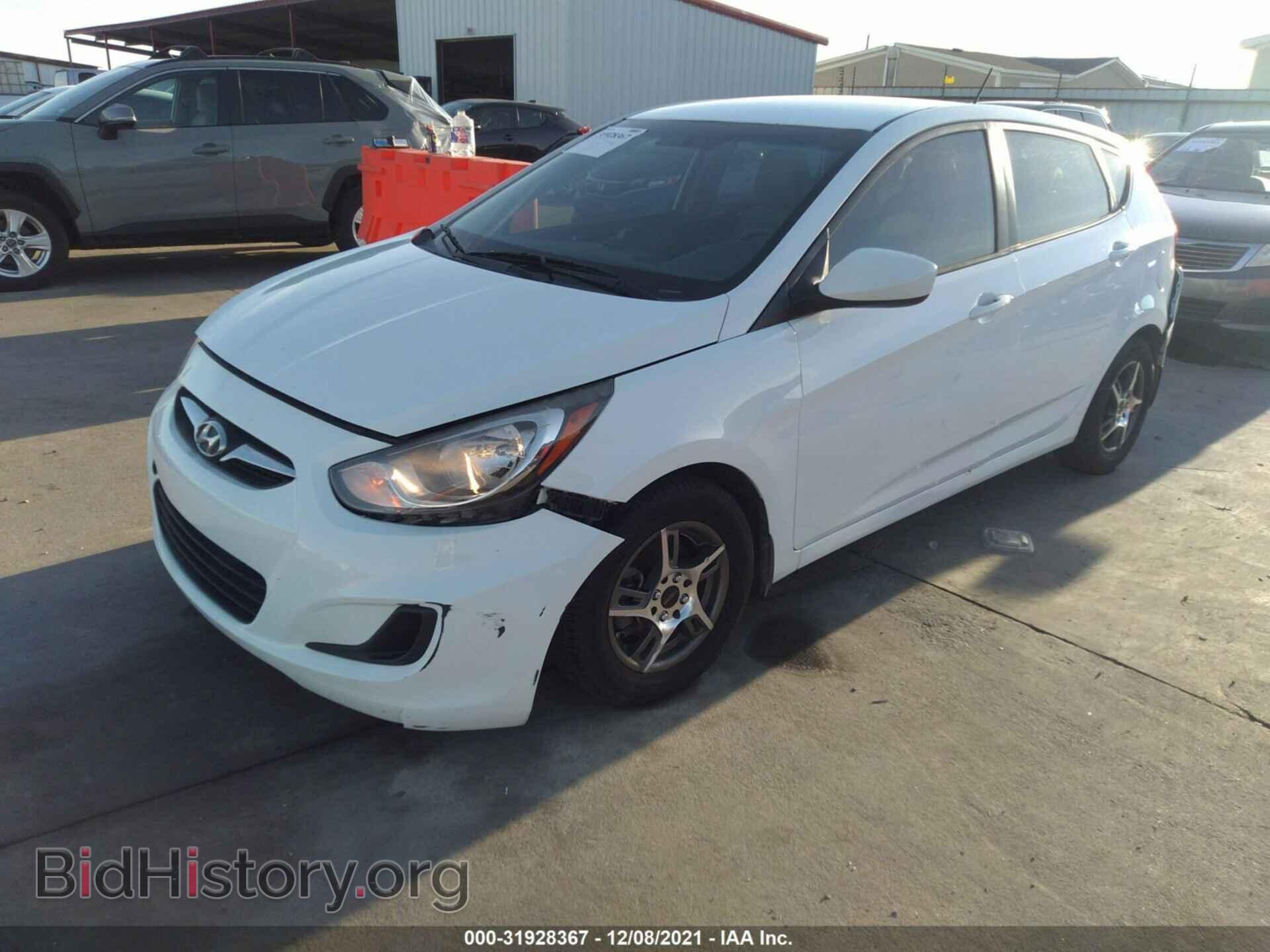 2013 HYUNDAI ACCENT - VIN: KMHCT5AE6DU084346 - Фото 2