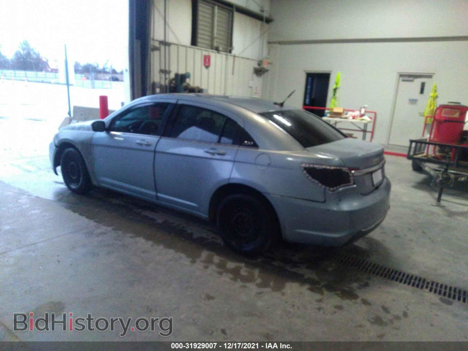 2013 CHRYSLER 200 - VIN: 1C3CCBBB6DN612568 - Фото 3