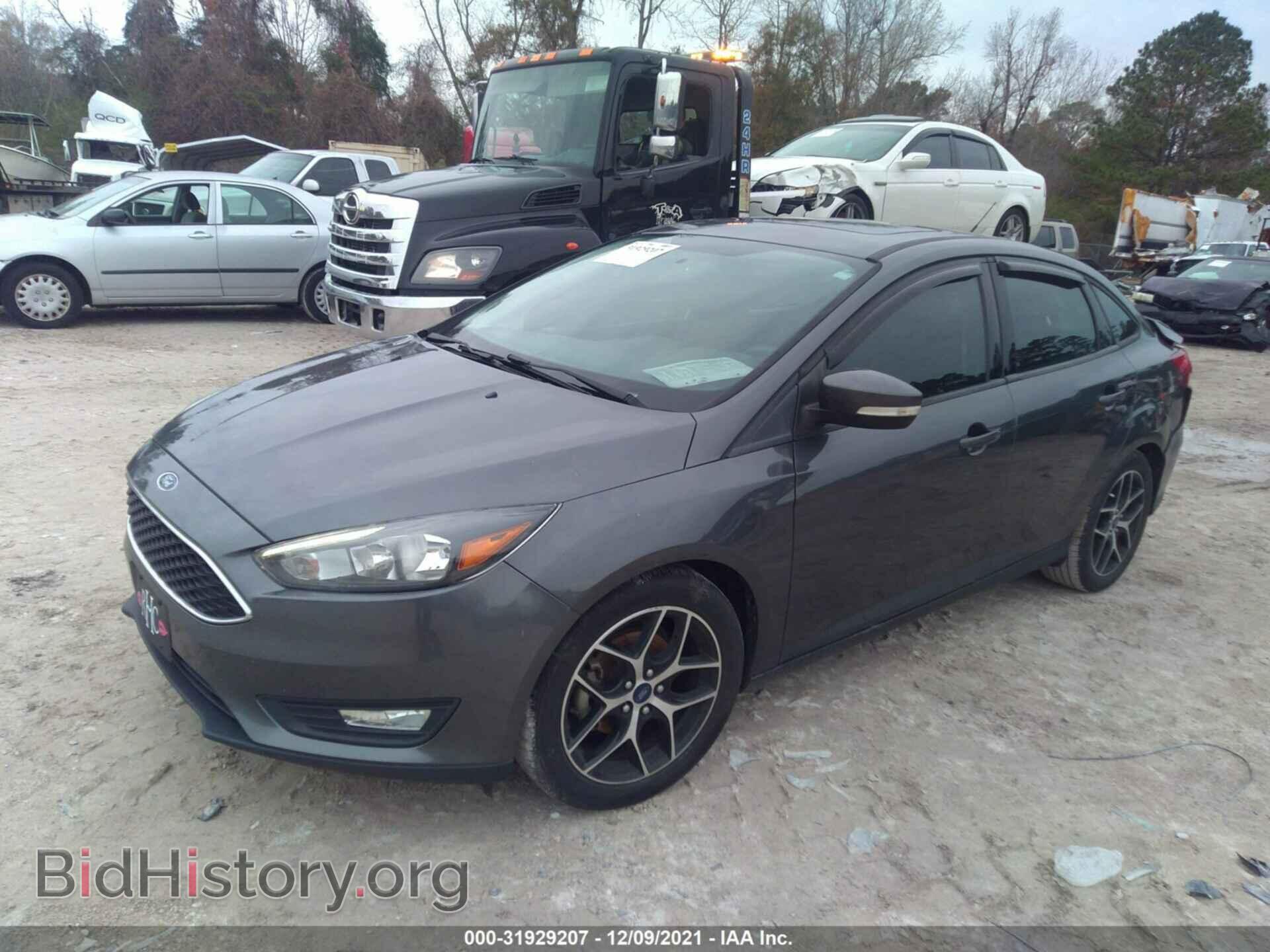 2017 FORD FOCUS - VIN: 1FADP3H2XHL301671 - Photo 2