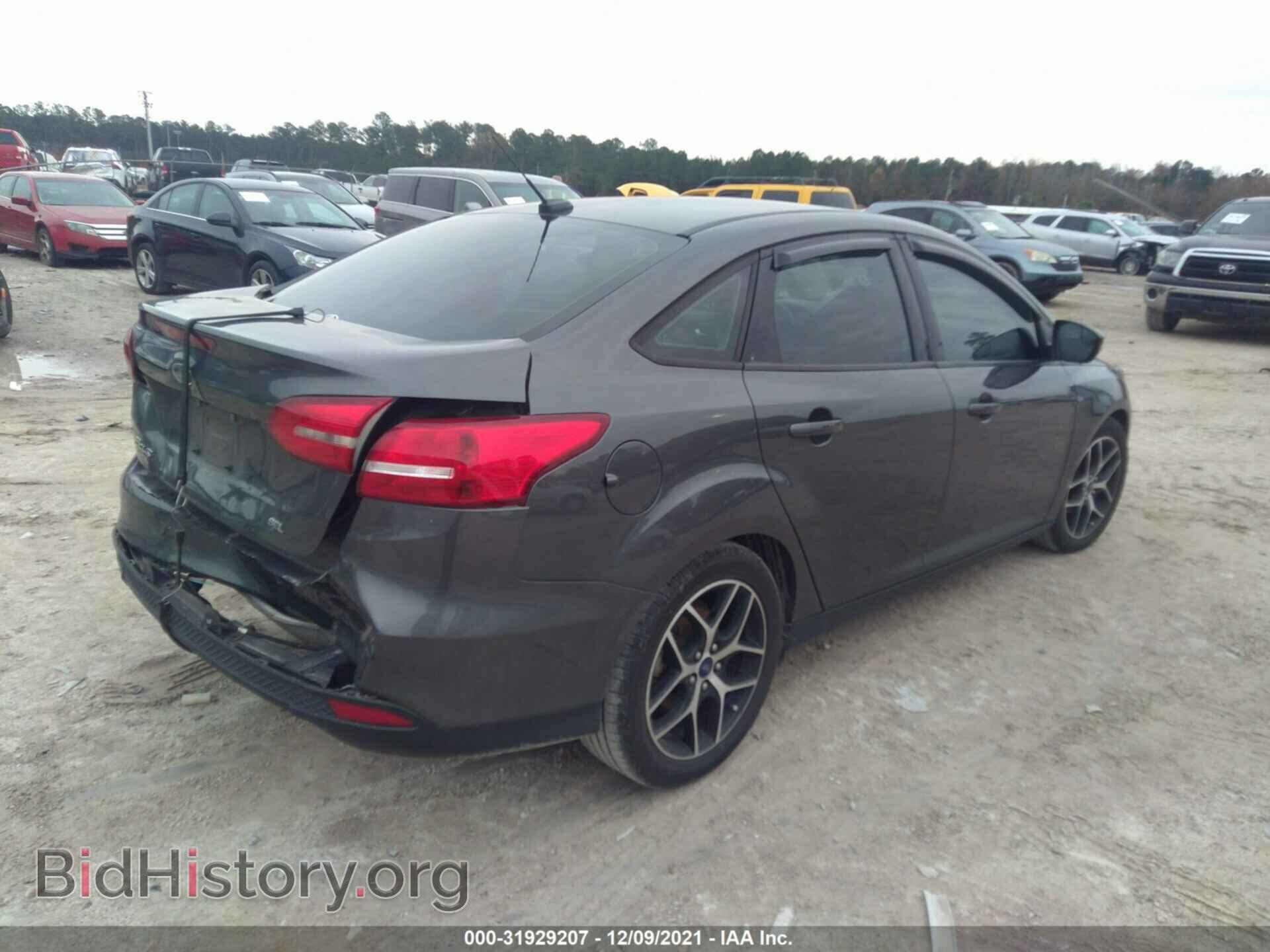 2017 FORD FOCUS - VIN: 1FADP3H2XHL301671 - Photo 4