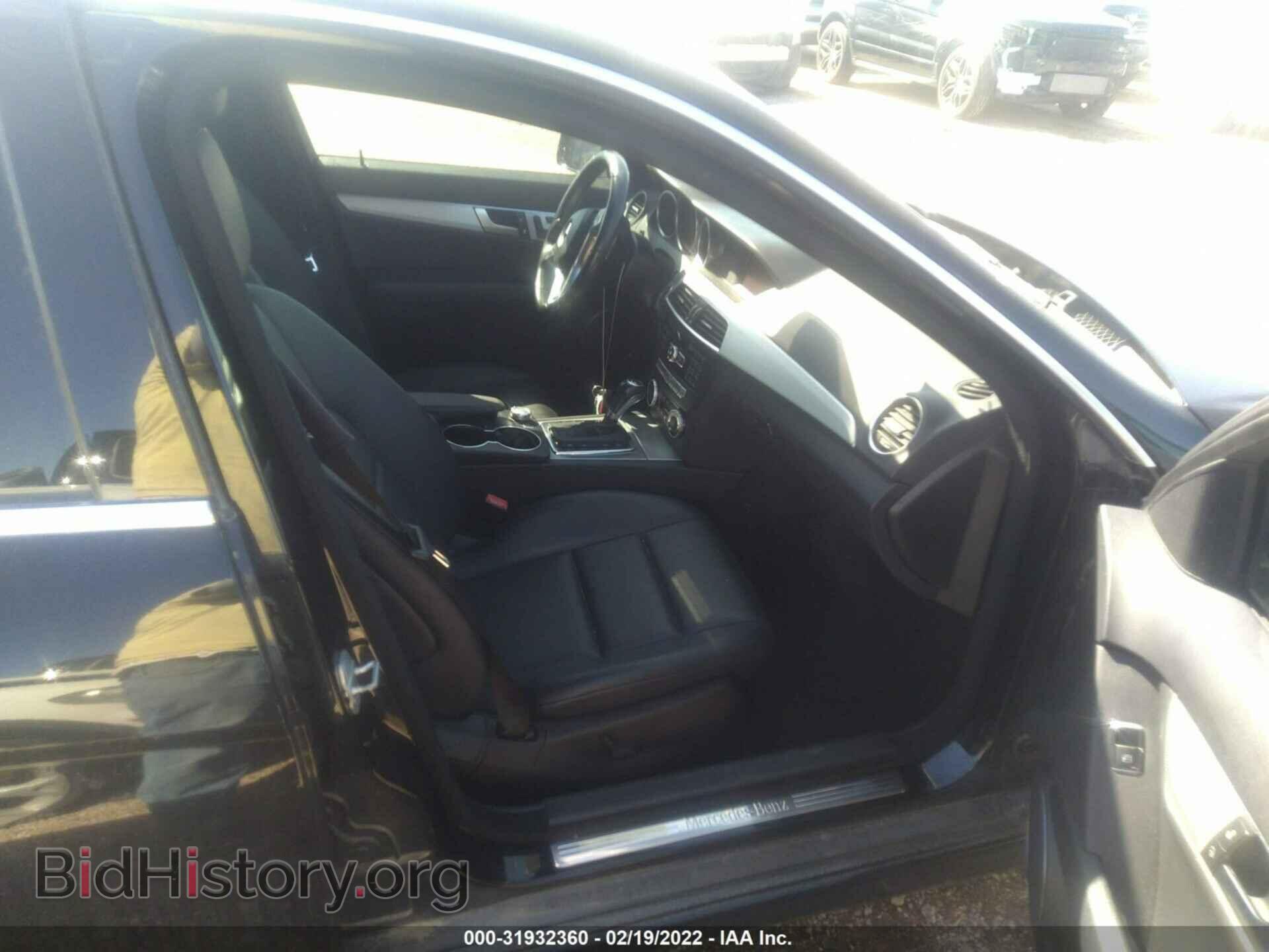 2014 MERCEDES-BENZ C-CLASS - VIN: WDDGF4HB0EA961229 - Фото 5