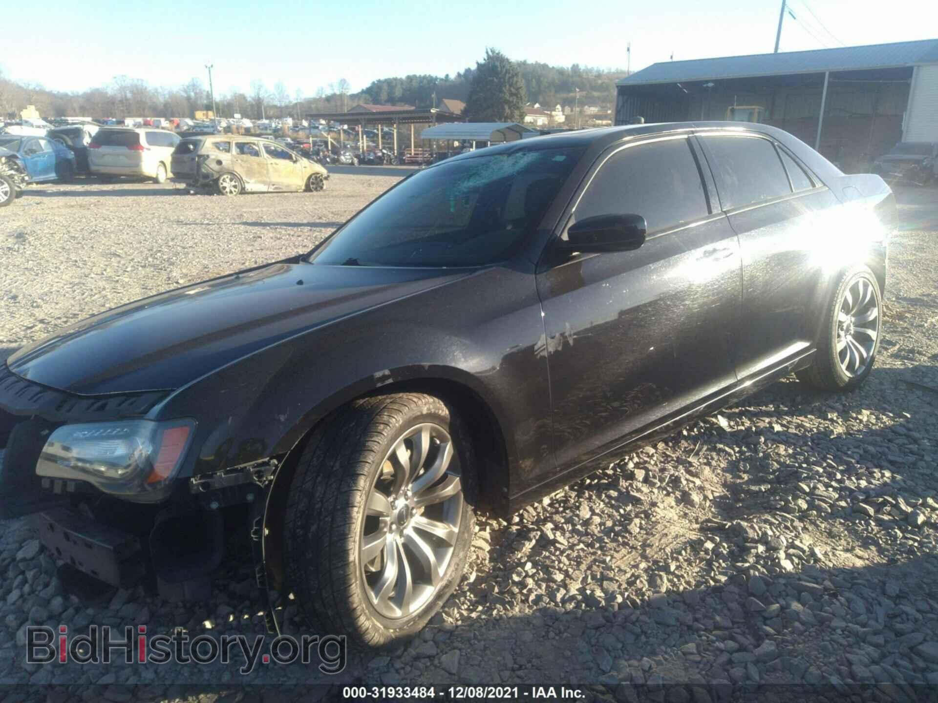 2014 CHRYSLER 300 - VIN: 2C3CCABT3EH222377 - Фото 2