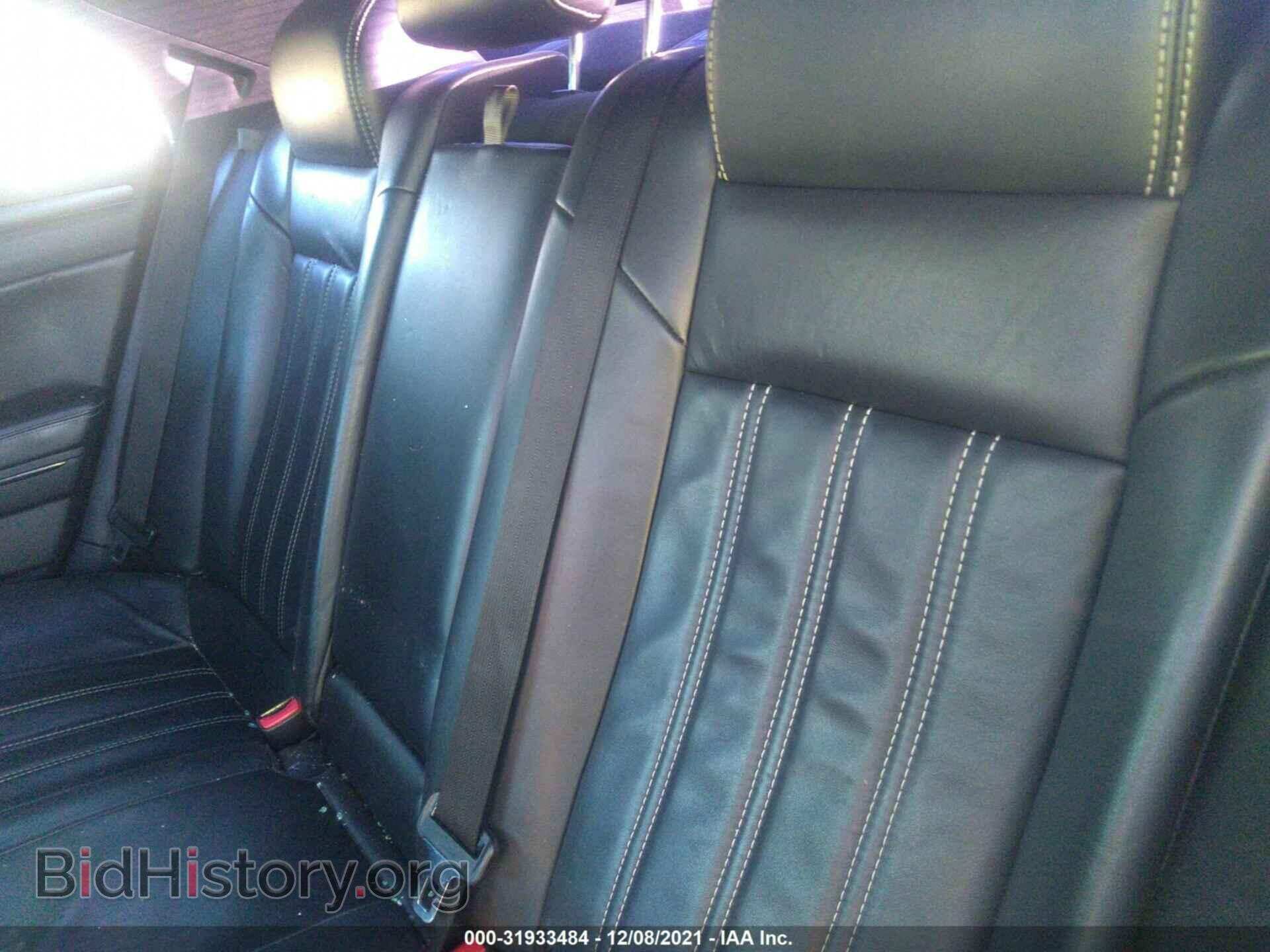 2014 CHRYSLER 300 - VIN: 2C3CCABT3EH222377 - Фото 8