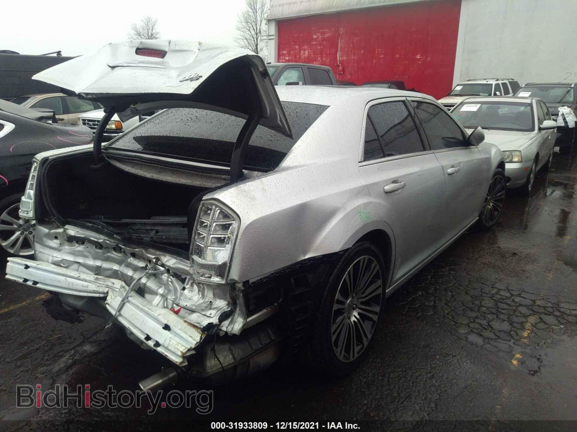 2012 CHRYSLER 300 - VIN: 2C3CCABG4CH288372 - Фото 4